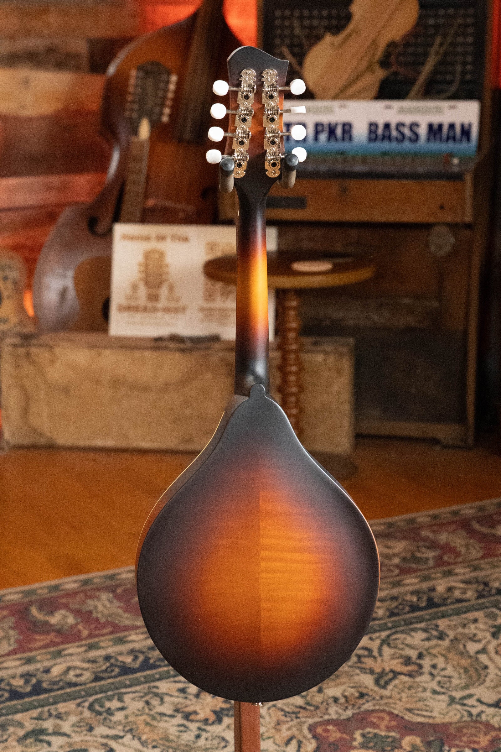 Eastman MD305E-SB A-Style Hand-Carved Sunburst Mandolin w/ K&K Pickup #2873
