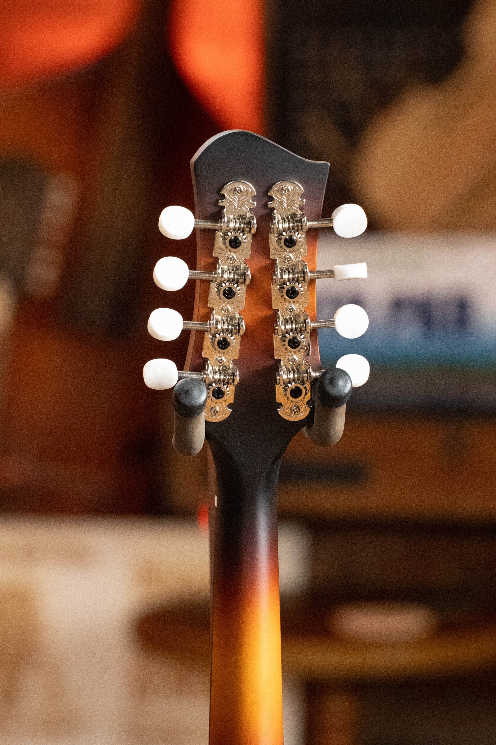 Eastman MD305E-SB A-Style Hand-Carved Sunburst Mandolin w/ K&K Pickup #2873