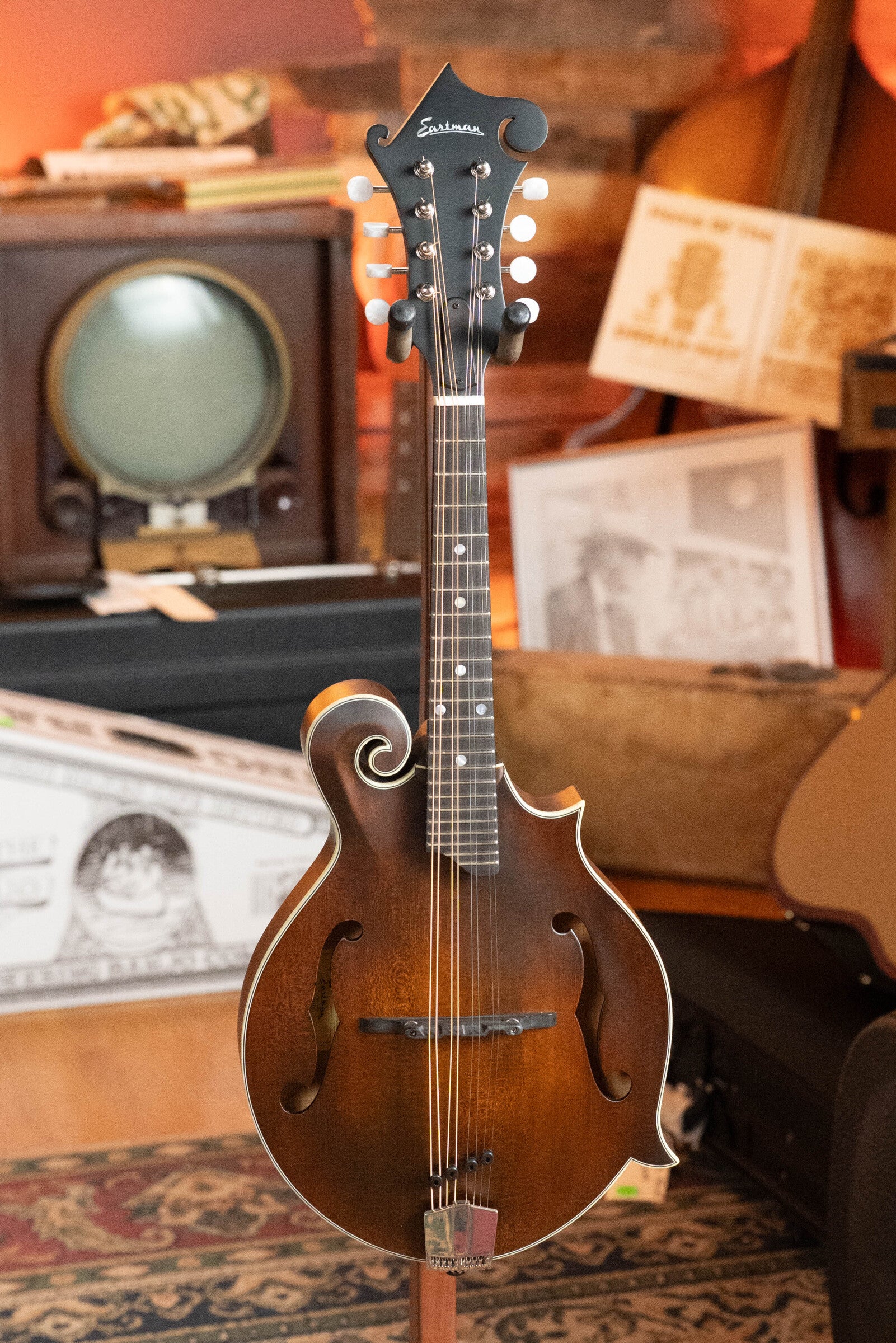 Eastman MD315 F-Style Hand-Carved Mandolin #2932