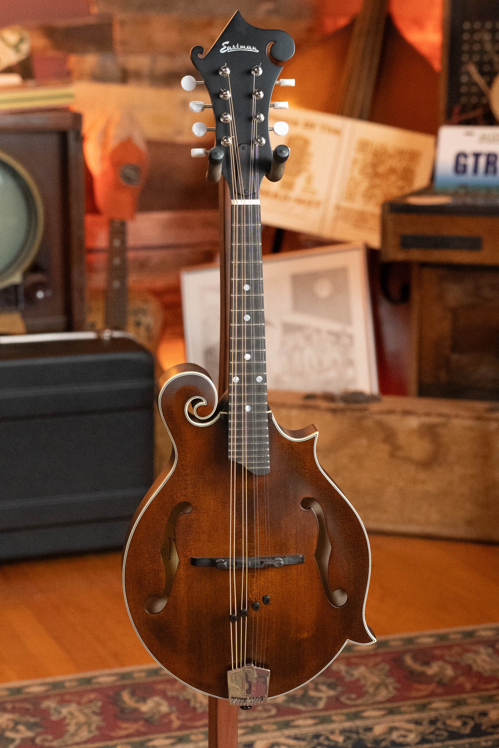 Eastman MD315 F-Style Hand-Carved Mandolin #2963