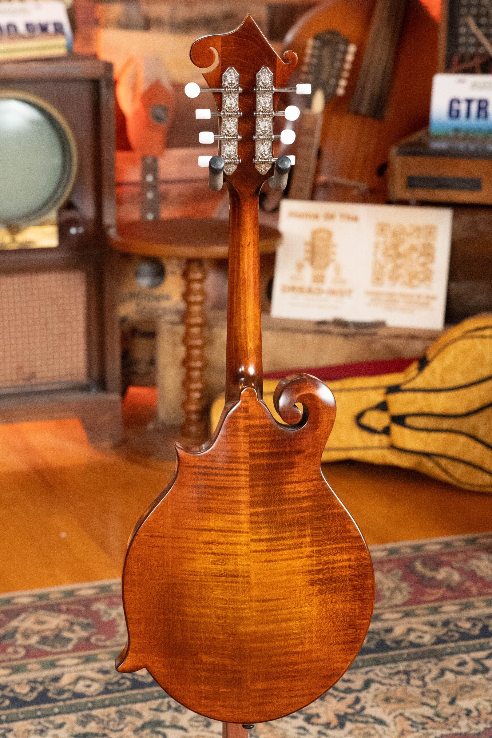 Eastman MD515CC/TV Comfort Contour TrueTone Vintage Gloss F-Style Mandolin #2395