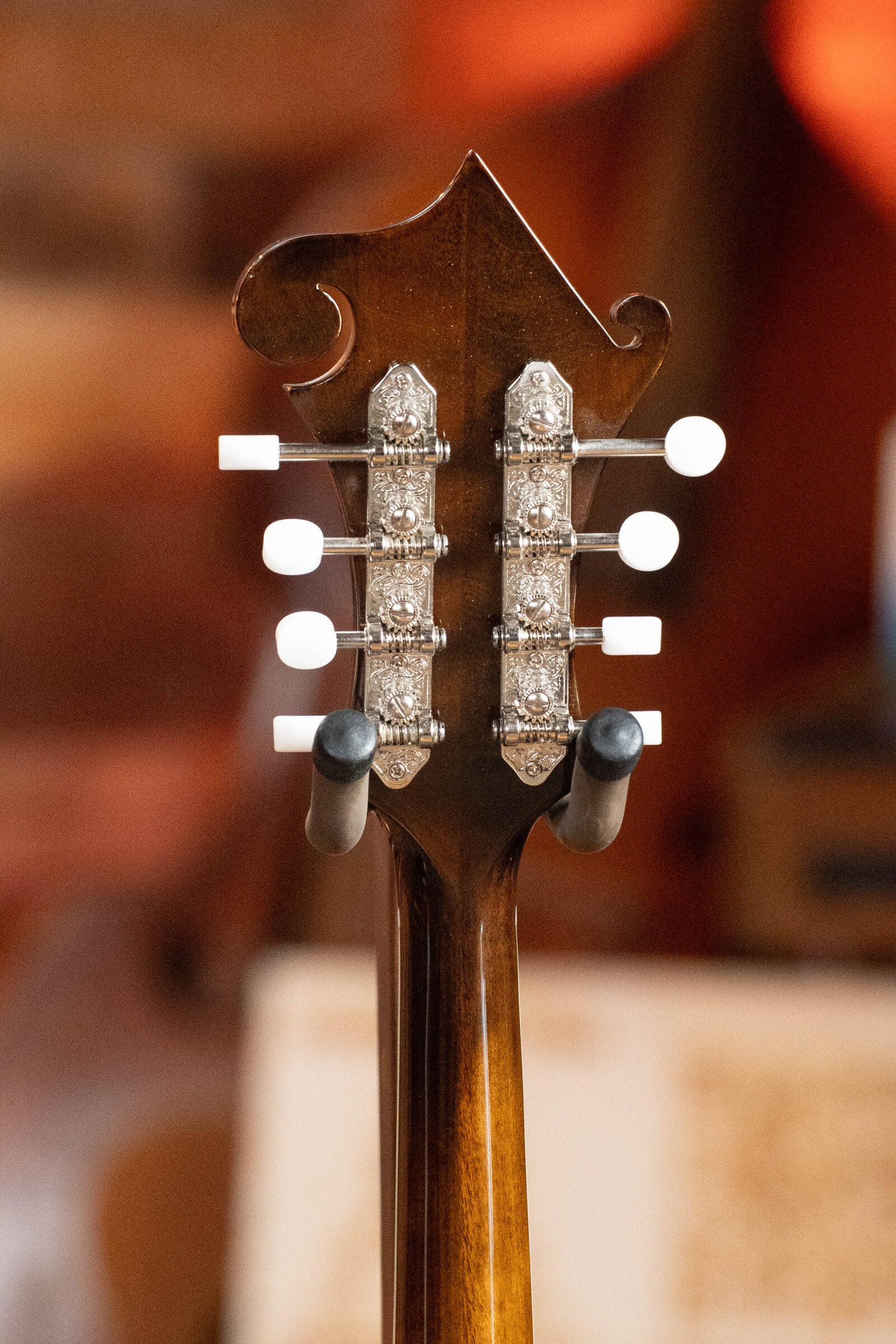 Eastman MD515-CS Classic Sunburst F-Style Mandolin #2583