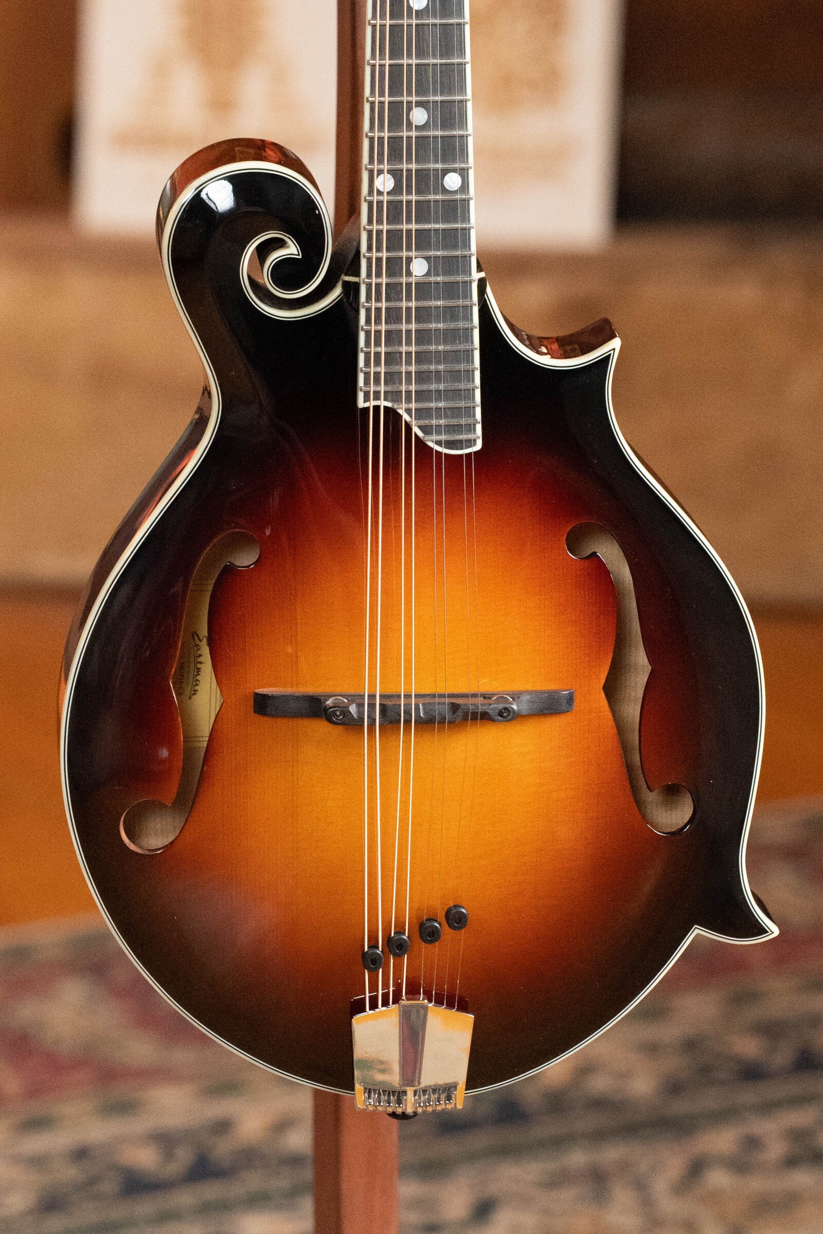 Eastman MD515-CS Classic Sunburst F-Style Mandolin #2584