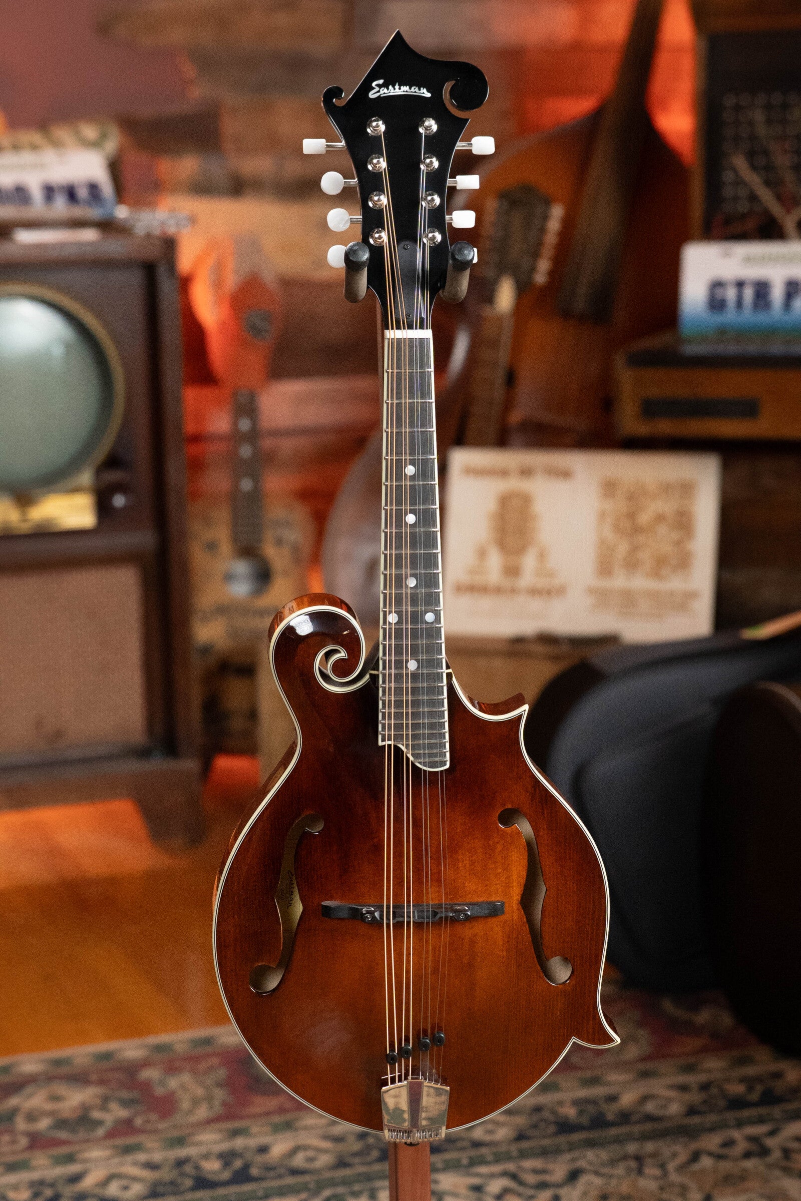 Eastman MD515 F-Style Classic Finish Mandolin #1943