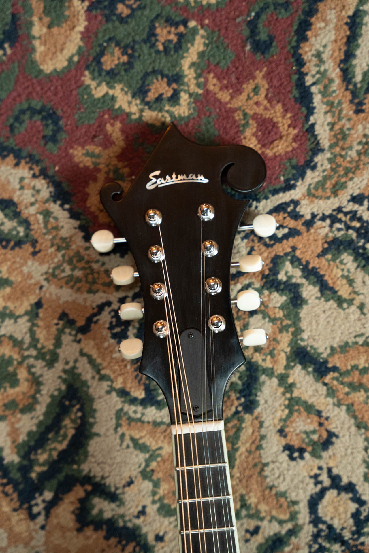 Eastman MD515/TV-WN-SB Spruce/Maple Wide Nut Sunburst F-Style Mandolin #2777