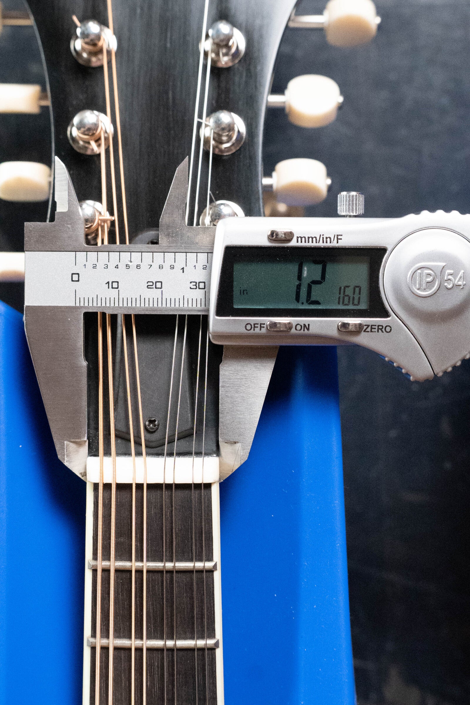 Eastman MD515/TV-WN-SB Spruce/Maple Wide Nut Sunburst F-Style Mandolin #4335