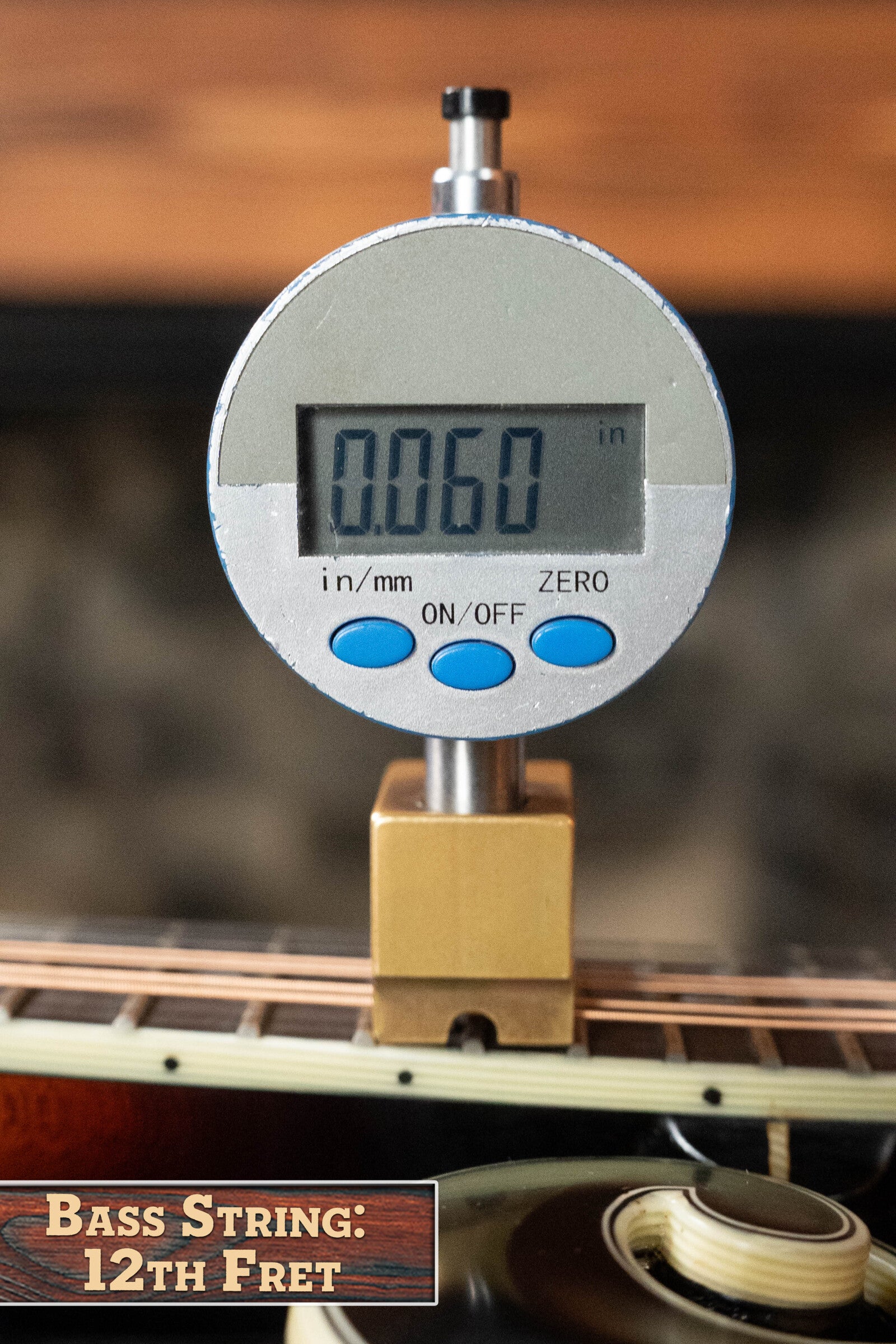 Eastman MD515/TV-WN-SB Spruce/Maple Wide Nut Sunburst F-Style Mandolin #4335