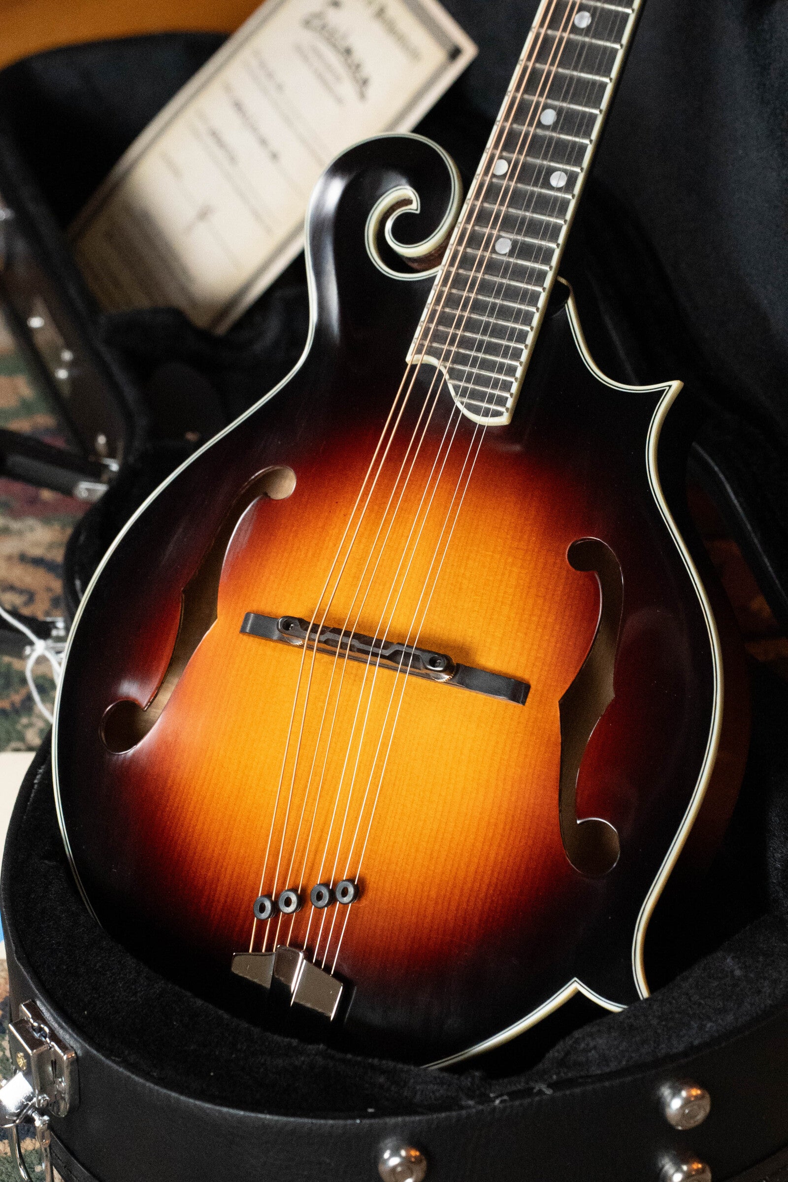 Eastman MD515/TV-WN-SB Spruce/Maple Wide Nut Sunburst F-Style Mandolin #4336