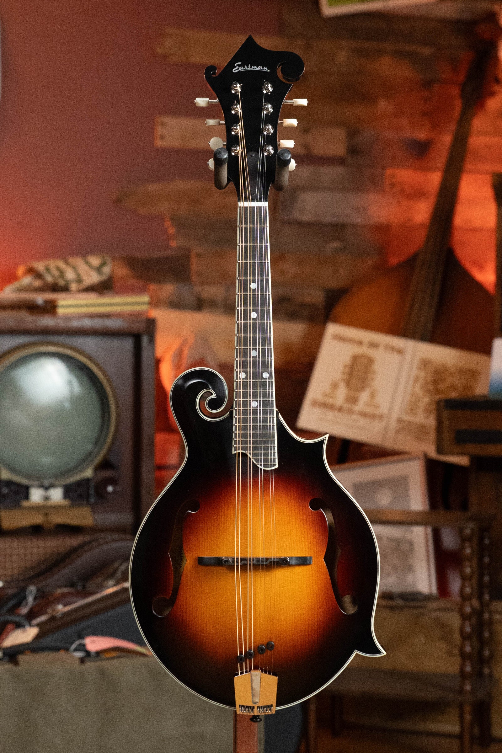 Eastman MD515/TV-WN-SB Spruce/Maple Wide Nut Sunburst F-Style Mandolin #4336