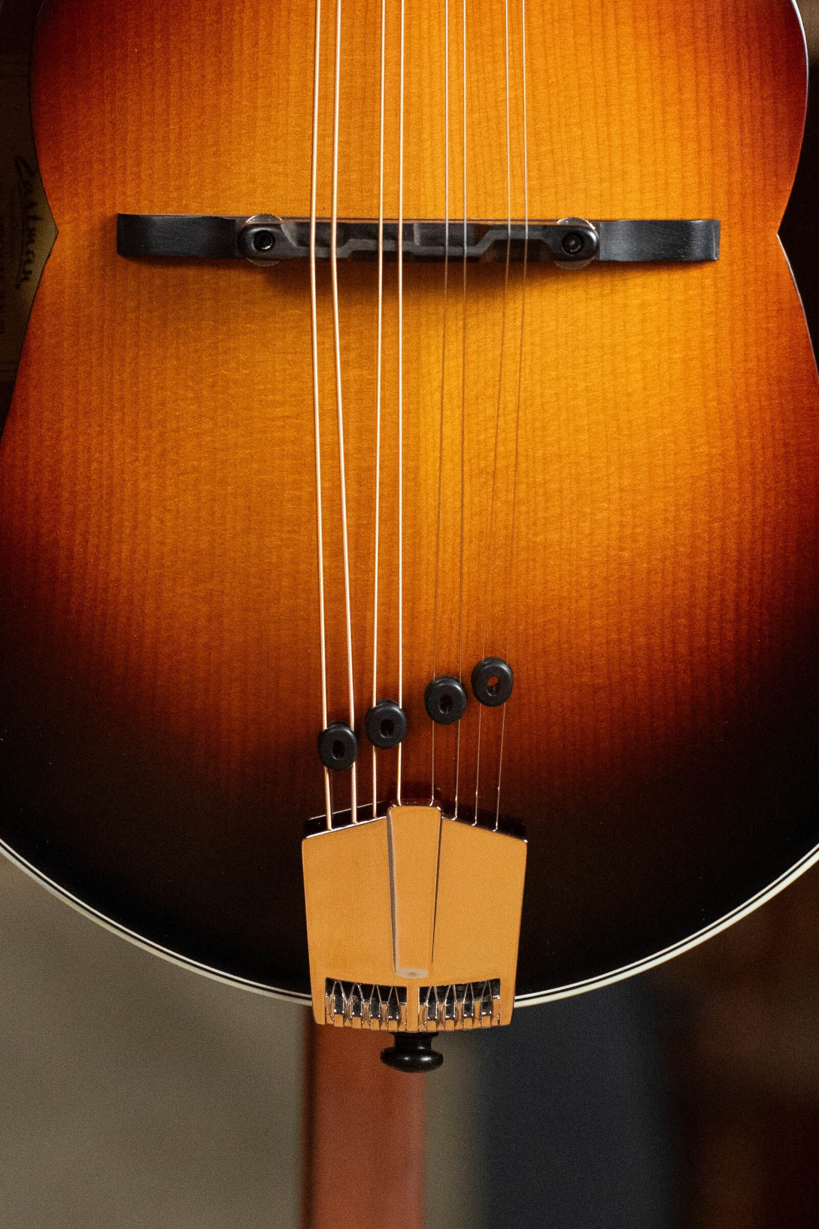 Eastman MD515/TV-WN-SB Spruce/Maple Wide Nut Sunburst F-Style Mandolin #4336