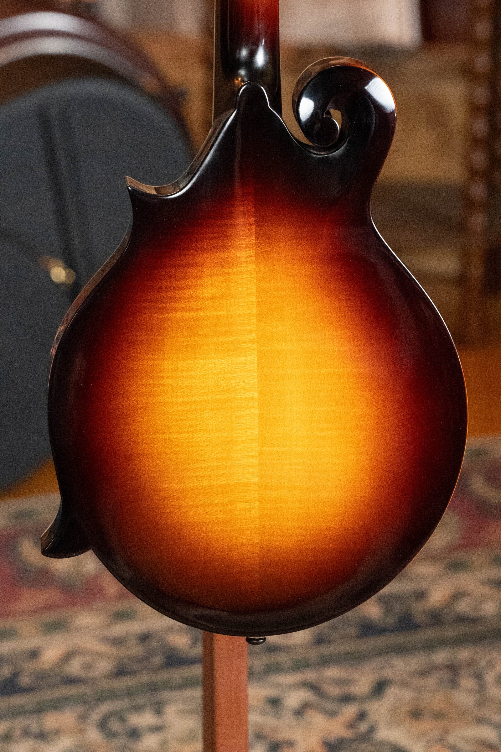 Eastman MD515/TV-WN-SB Spruce/Maple Wide Nut Sunburst F-Style Mandolin #4339