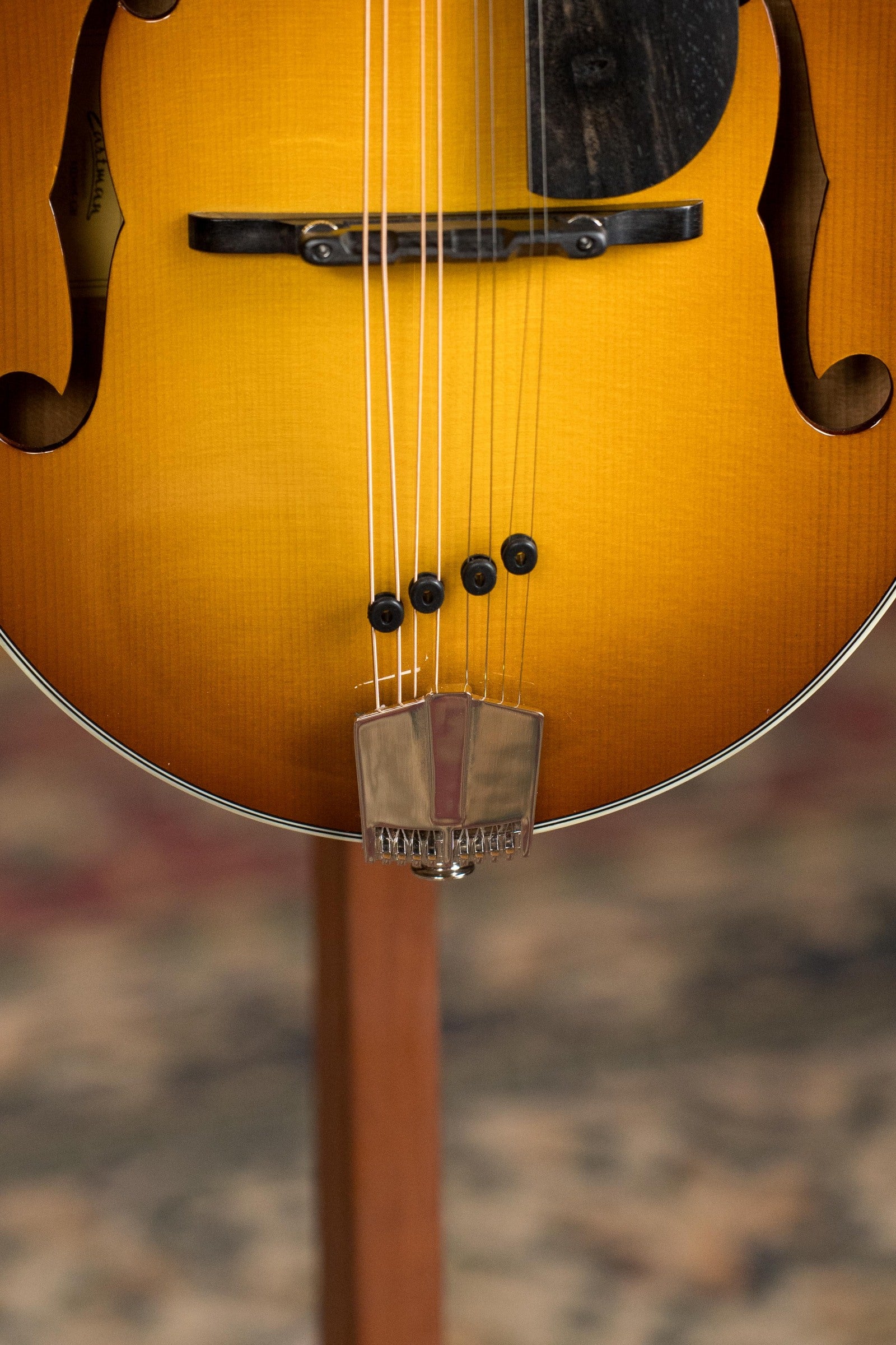 Eastman MD605-GB Hand-Carved A-Style Goldburst Mandolin w/K&K Pickup #2790