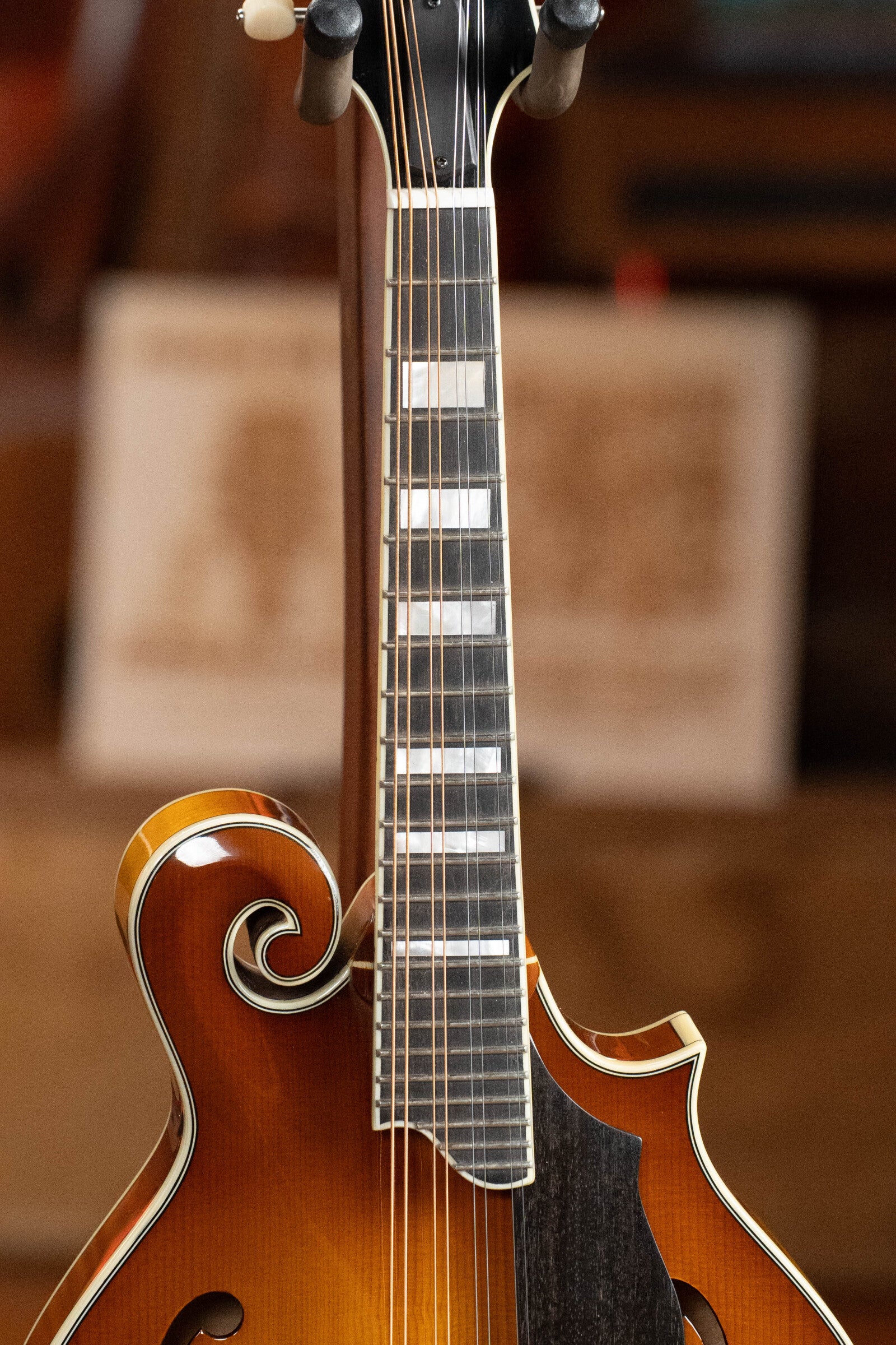 Eastman MD615-GB Goldburst F-Style Mandolin w/K&K Pickup #0600