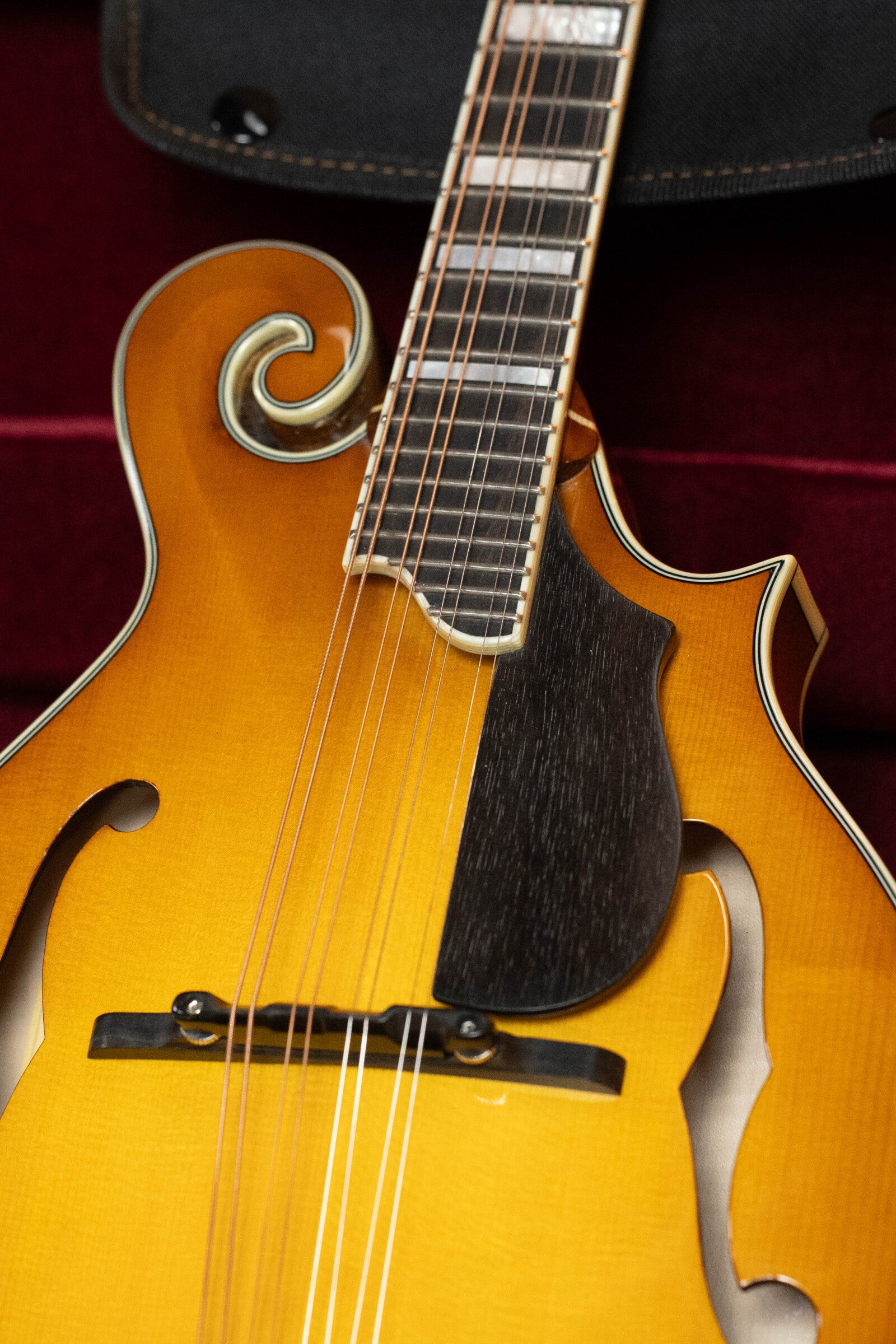 Eastman MD615-GB Goldburst F-Style Mandolin w/K&K Pickup #3217