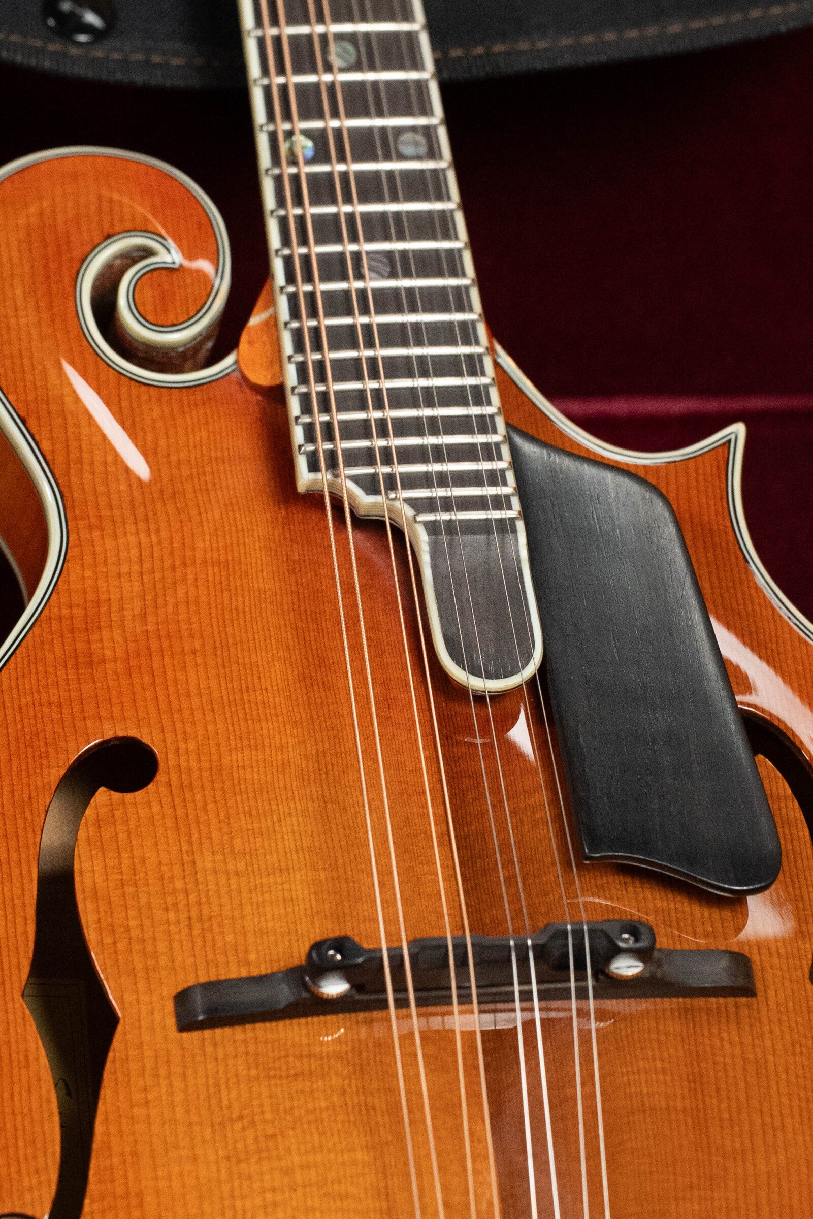 Eastman MD815PGE-HB F-Style Honeyburst Mandolin w/ K&K Pickup #3134