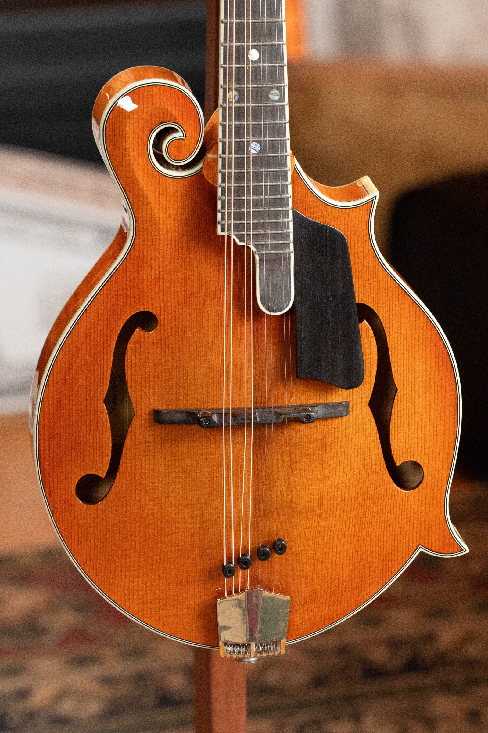 Eastman MD815PGE-HB F-Style Honeyburst Mandolin w/ K&K Pickup #3134