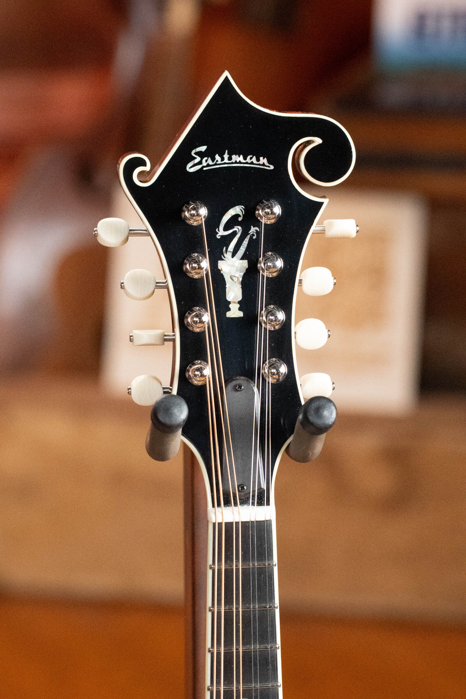 Eastman MD815 Adirondack Spruce/Flamed Maple F-Style Mandolin #1940