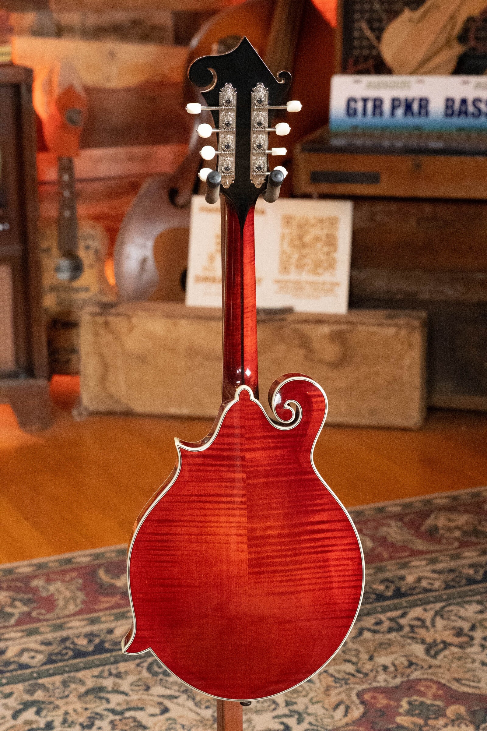 Eastman MD815 Adirondack Spruce/Flamed Maple F-Style Mandolin #1940