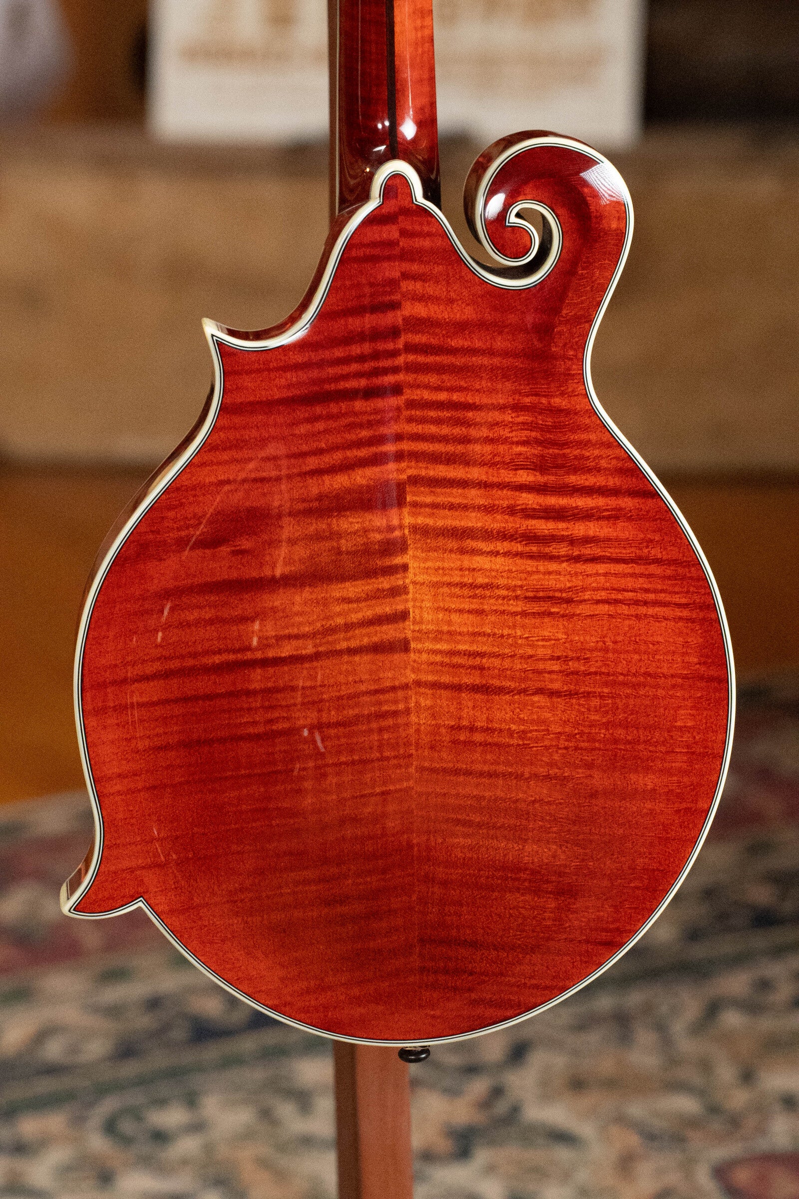 Eastman MD815 Adirondack Spruce/Flamed Maple F-Style Mandolin #2253