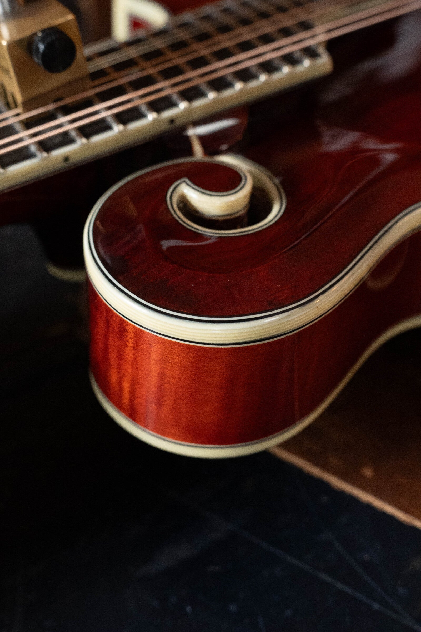 Eastman MD815 Adirondack Spruce/Flamed Maple F-Style Mandolin #3283