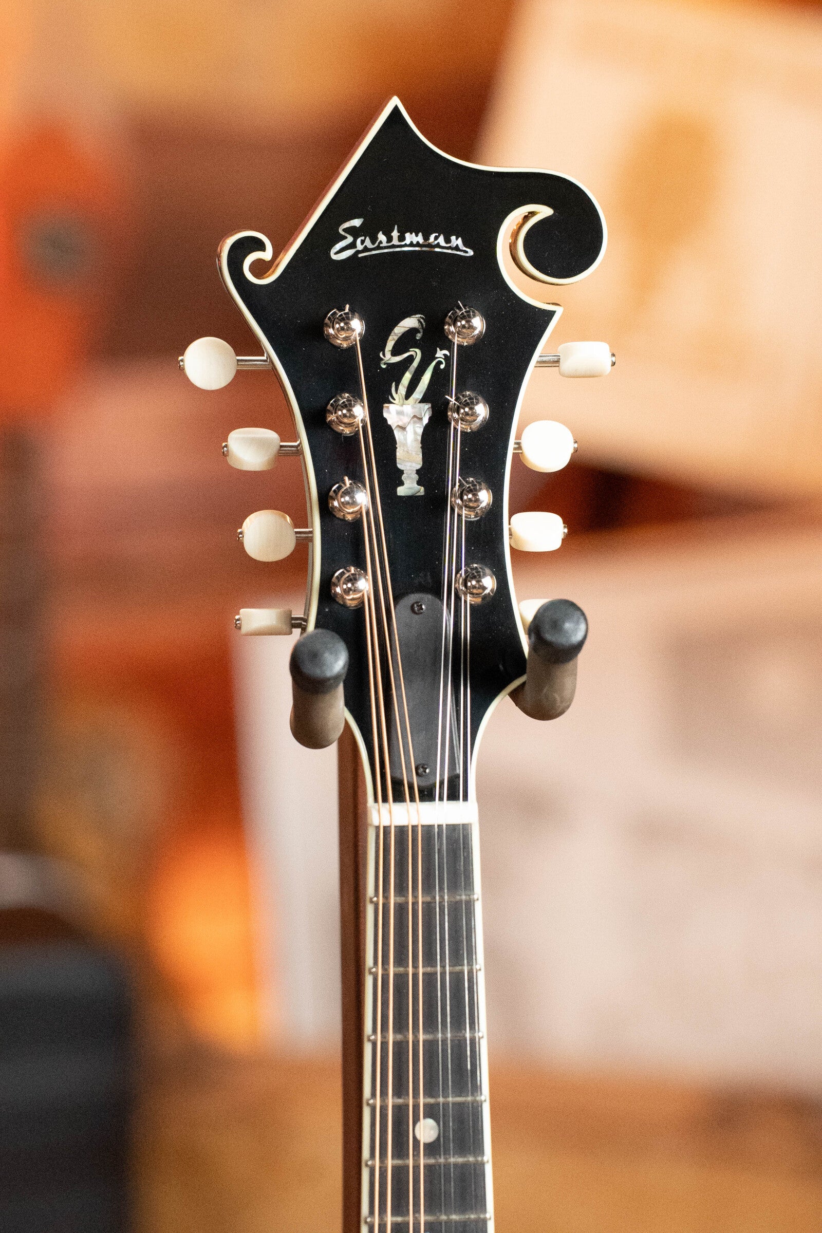 Eastman MD815-SB Adirondack/Flamed Maple Sunburst F-Style Mandolin #3672