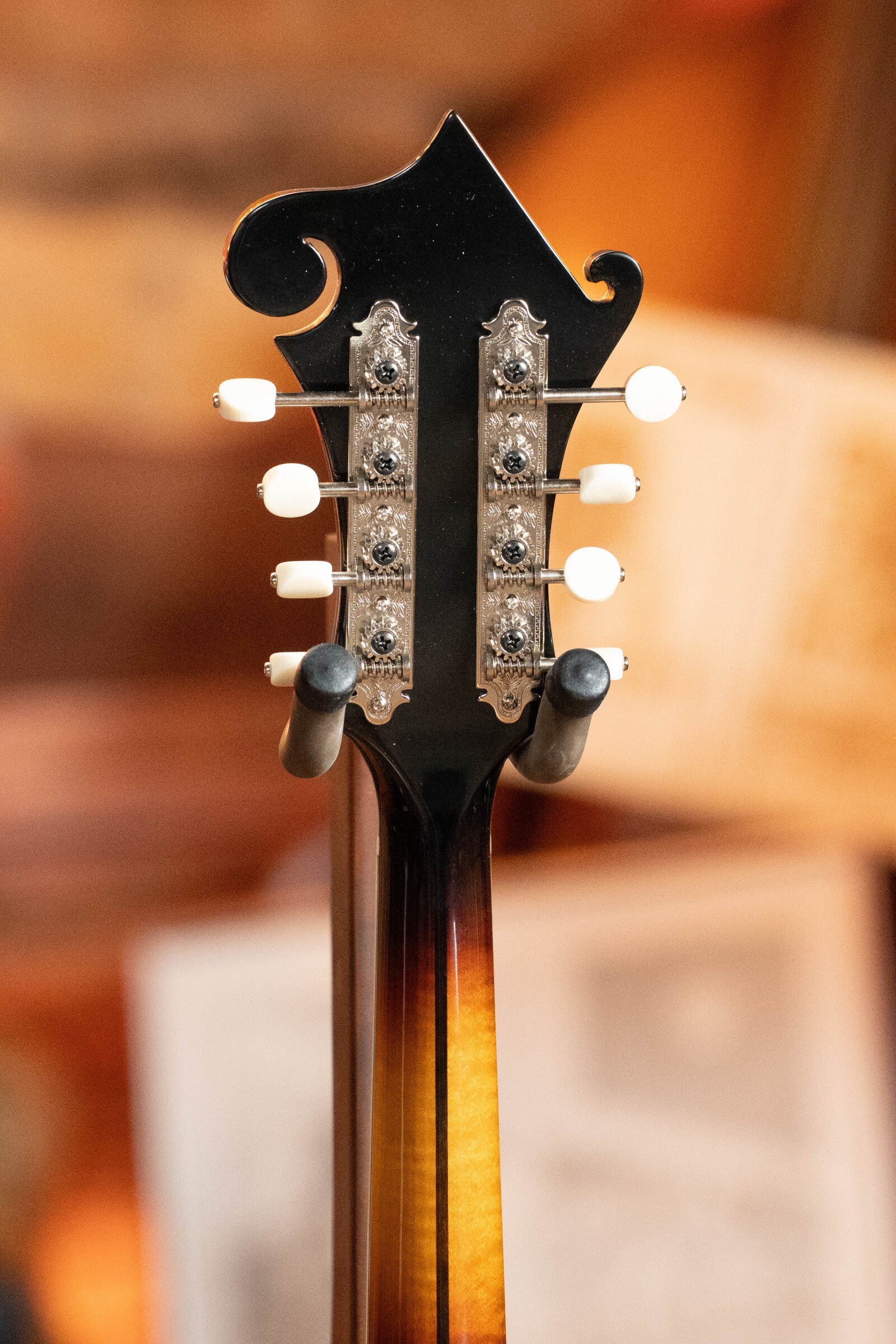 Eastman MD815-SB Adirondack/Flamed Maple Sunburst F-Style Mandolin #3672