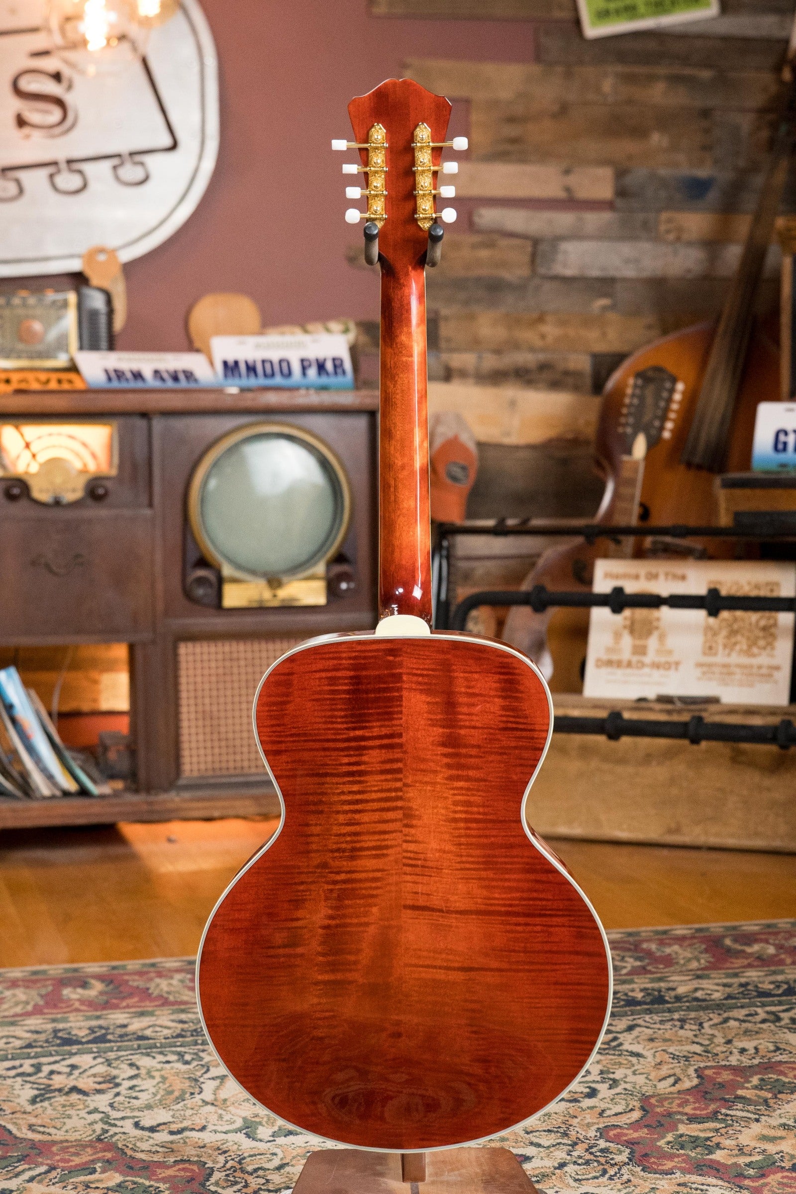 Eastman MDC805 Archtop Mandocello with Classic Finish #1800