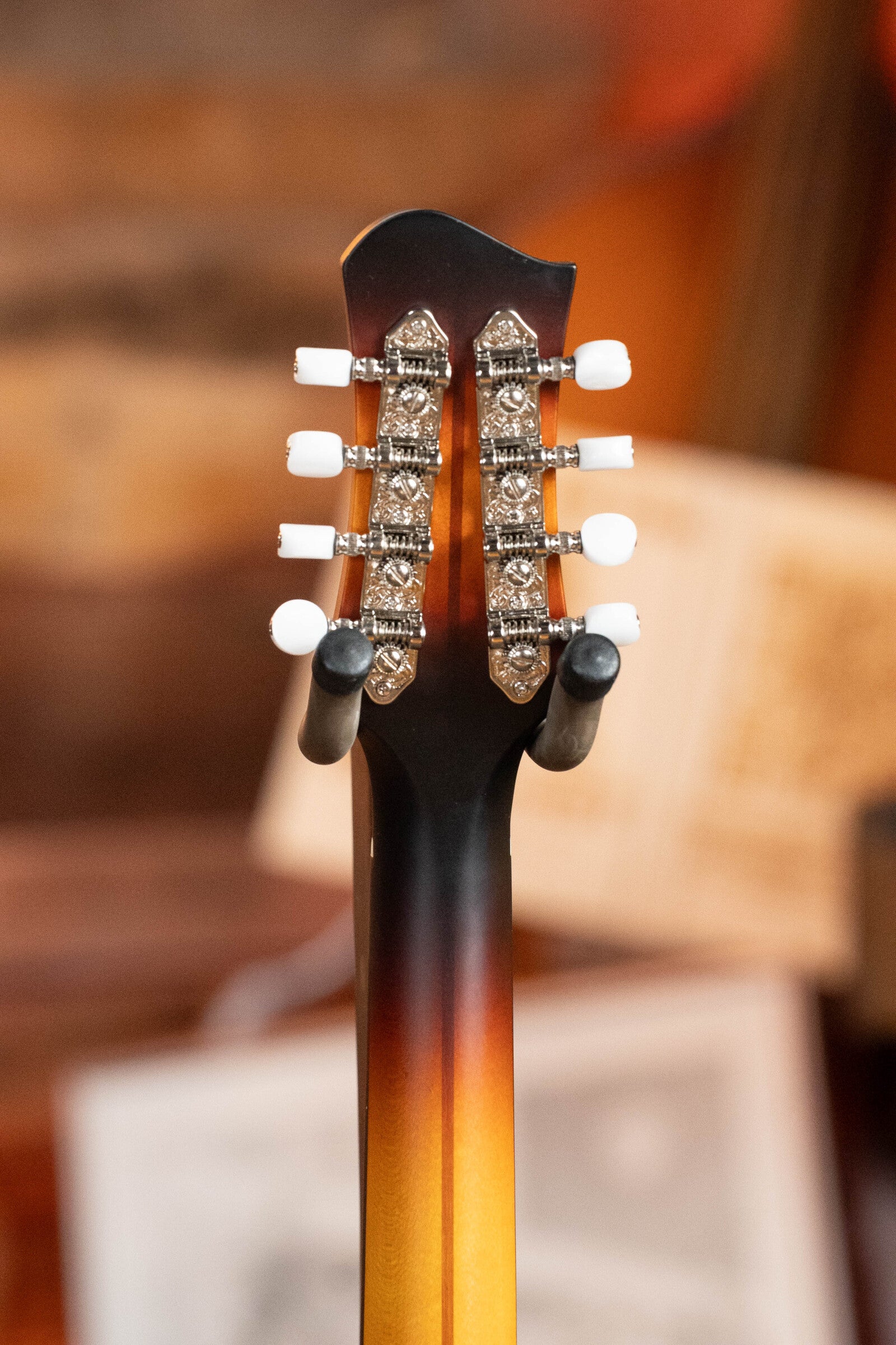 Eastman MDO305E-SB Hand-Carved Sunburst Octave A-Style Mandolin w/K&K Pickup #3420