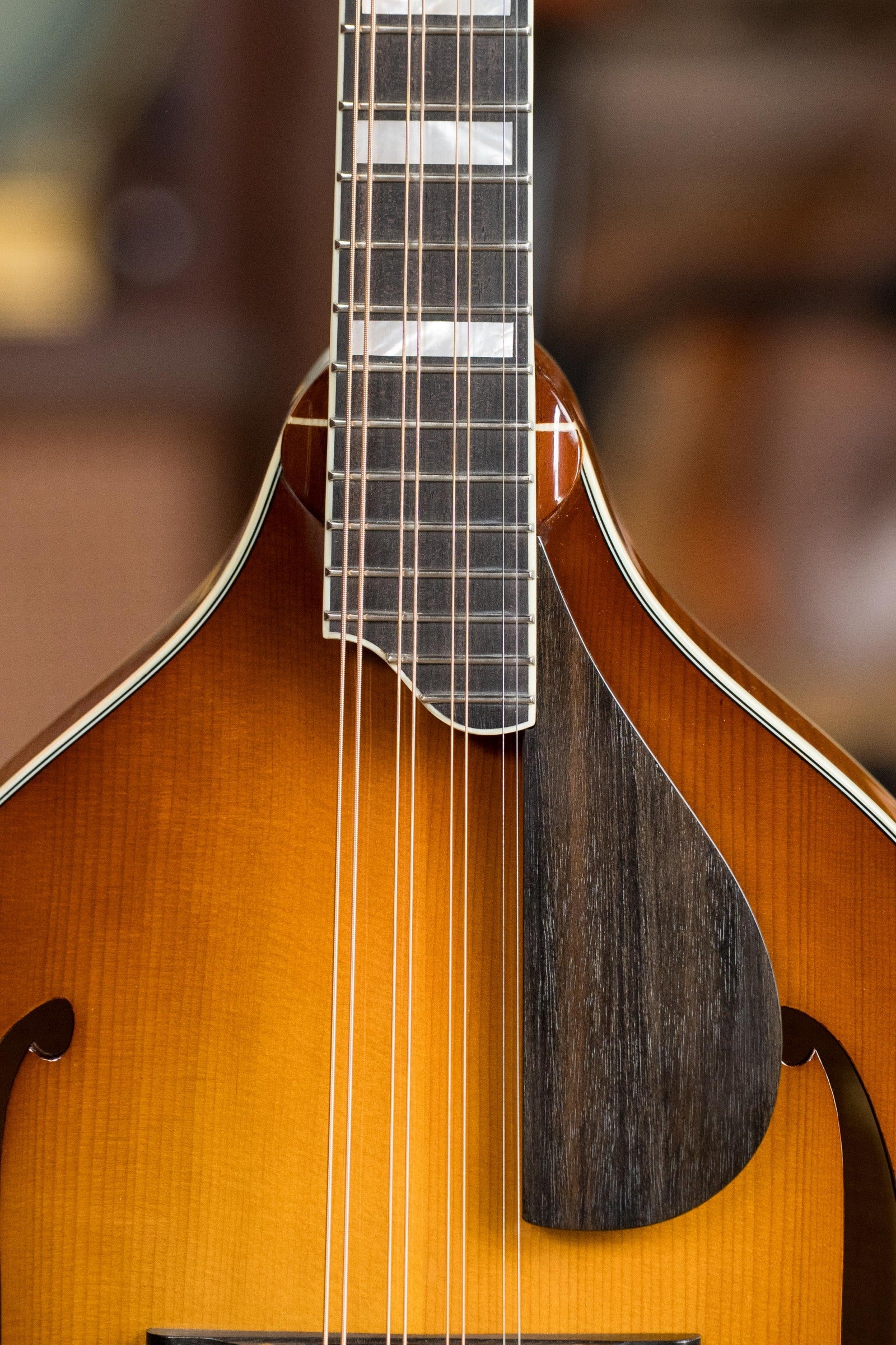 Eastman MDO605-GB Spruce/Maple Goldburst Octave A-Style Mandolin w/K&K Pickup #5165