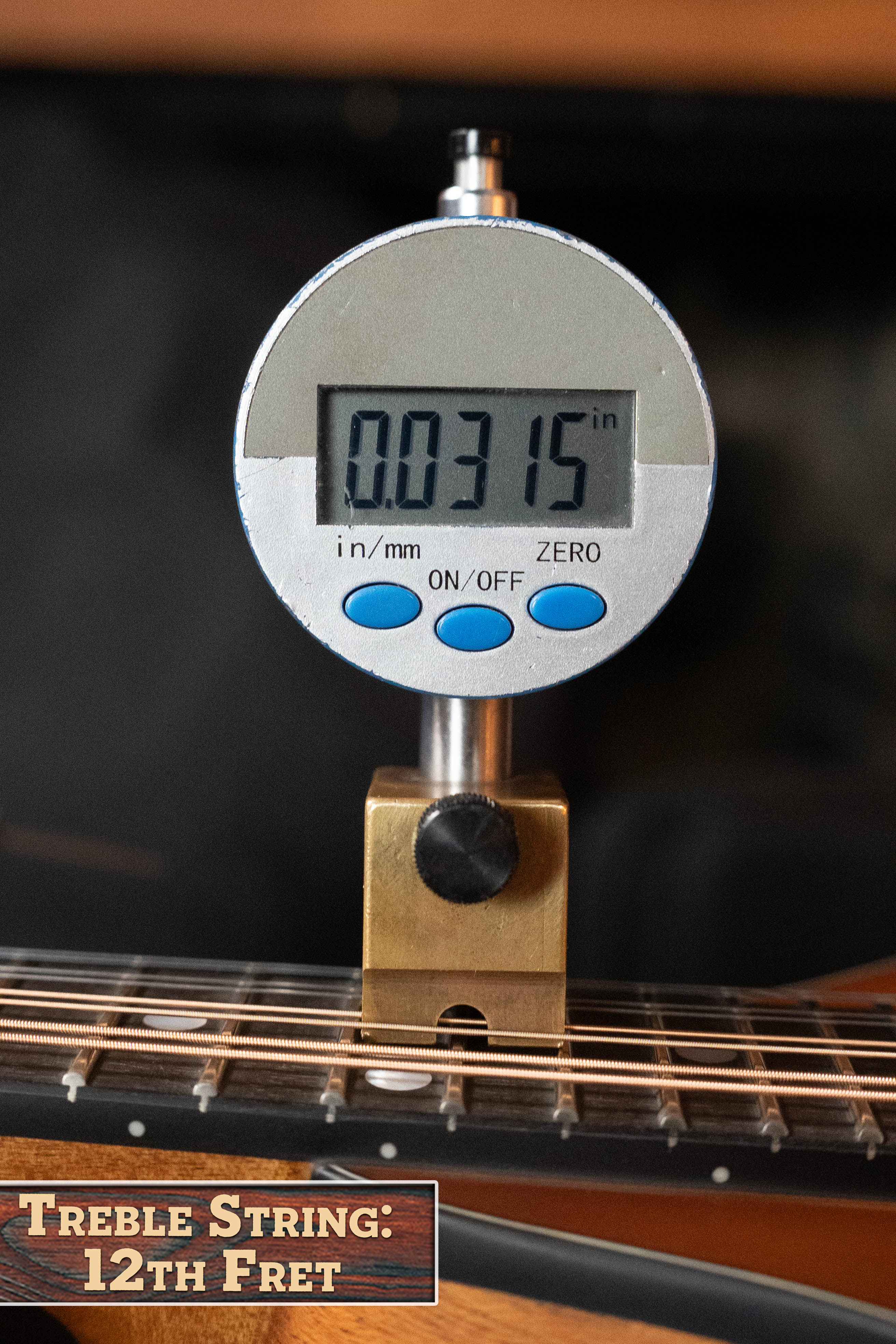 Eastman PCH-M104-GB Solid Spruce/Laminated Mahogany Goldburst Flattop A-Style Mandolin #1637