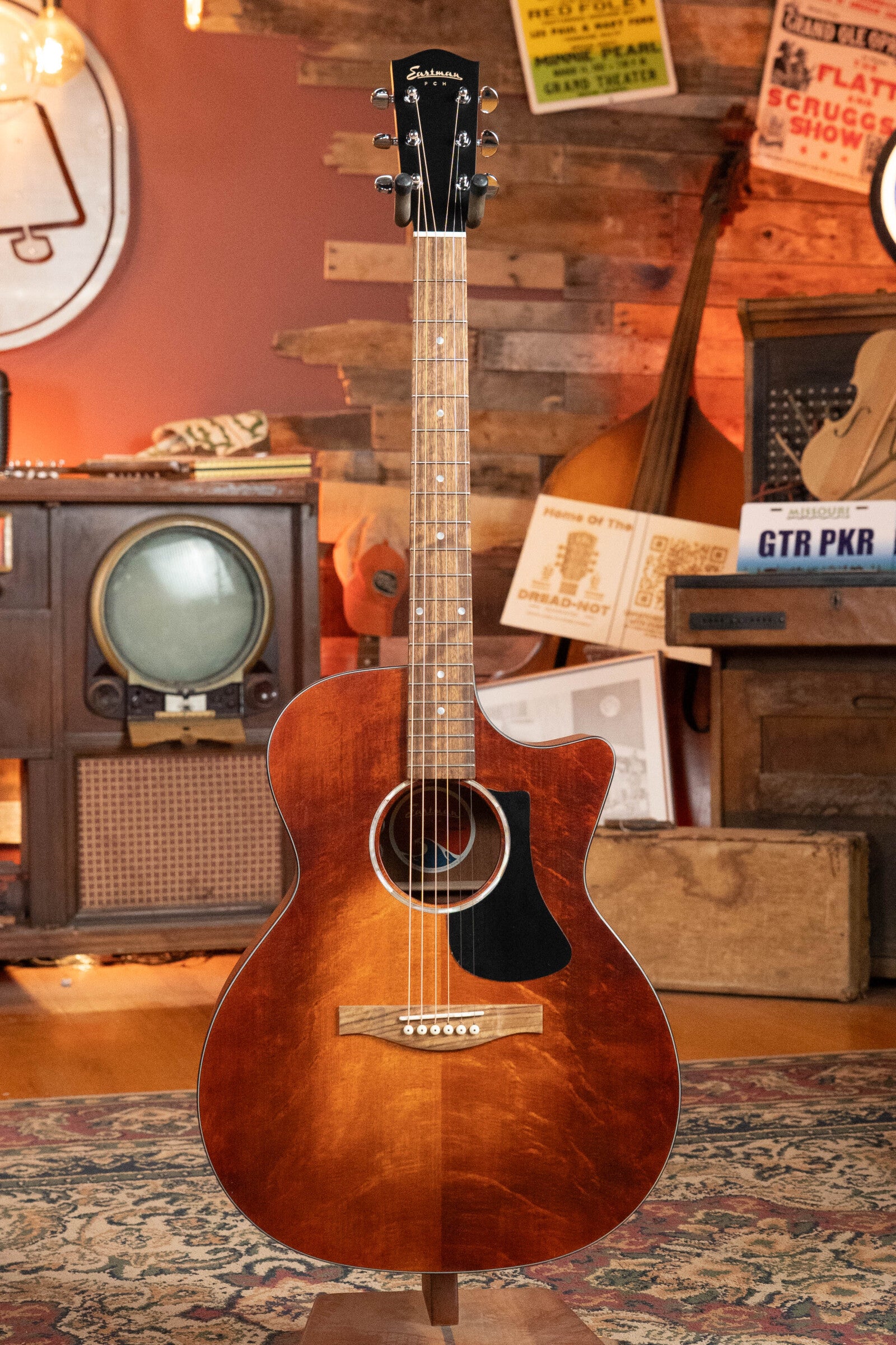 Eastman PCH1-GACE-CLA Sitka/Laminated Sapele Cutaway Grand Auditorium Classic Finish Guitar w/Electronics #2281