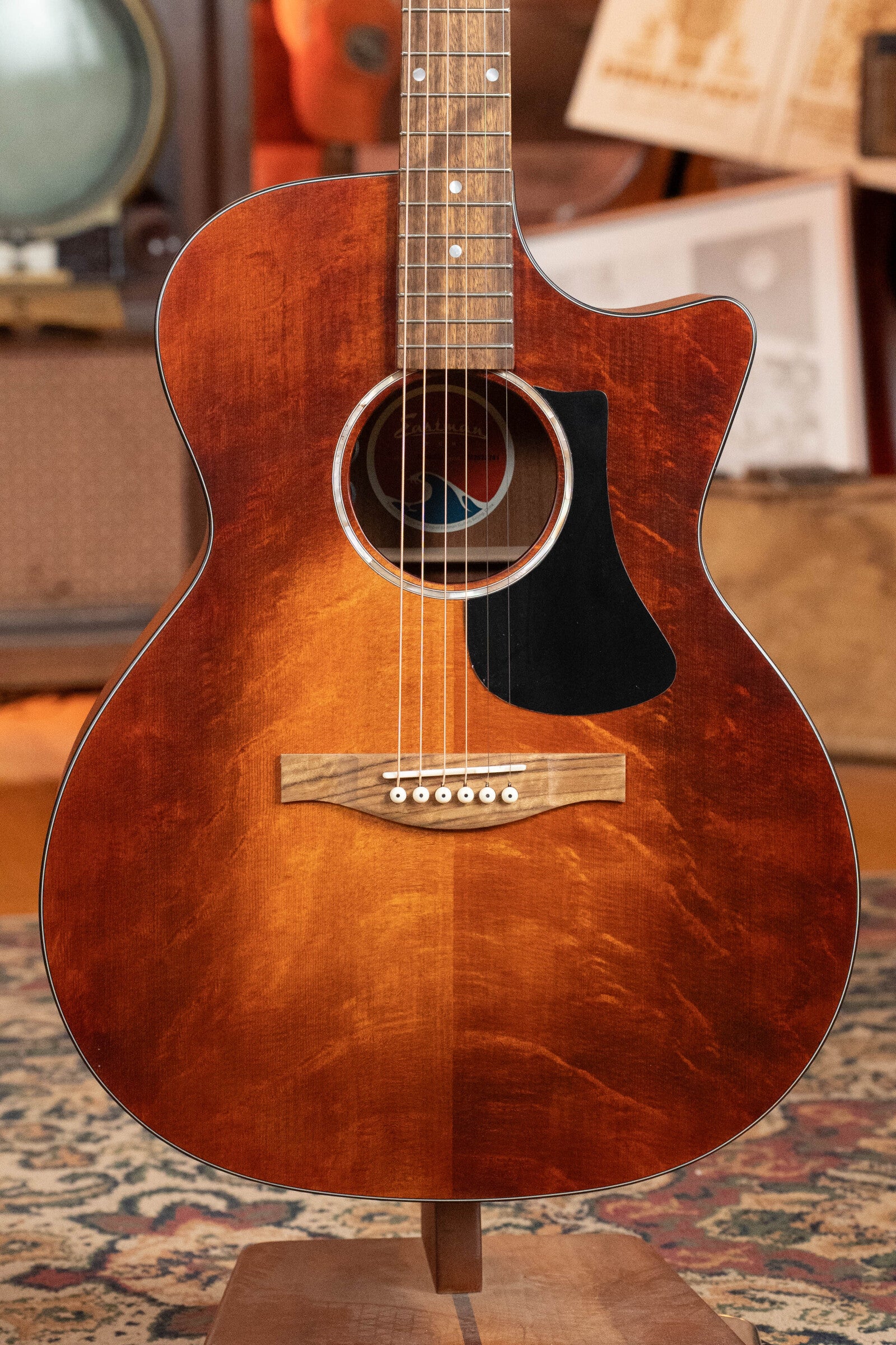 Eastman PCH1-GACE-CLA Sitka/Laminated Sapele Cutaway Grand Auditorium Classic Finish Guitar w/Electronics #2281
