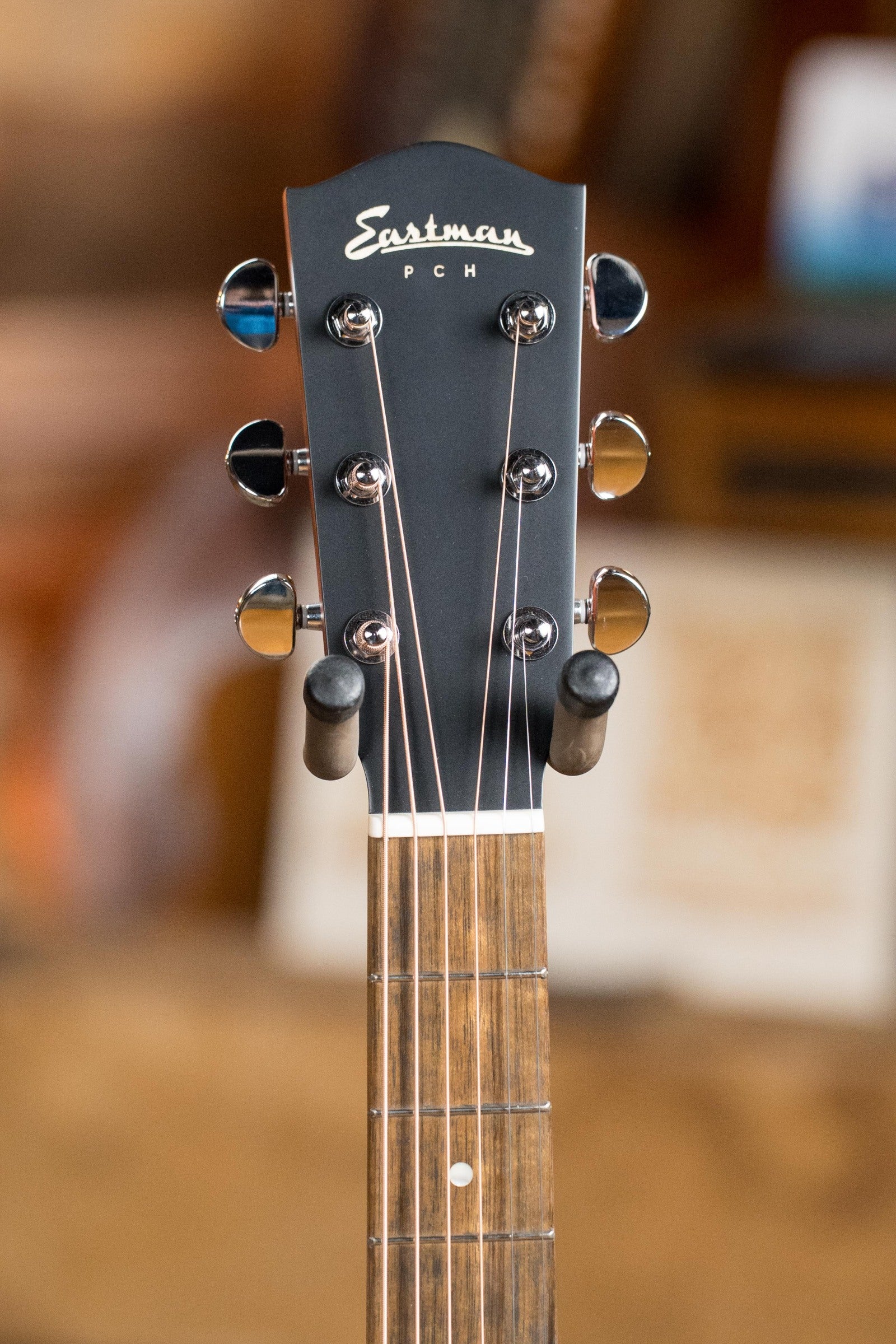 Eastman PCH1-GACE-CLA Sitka/Laminated Sapele Cutaway Grand Auditorium Classic Finish Guitar w/Electronics #3668
