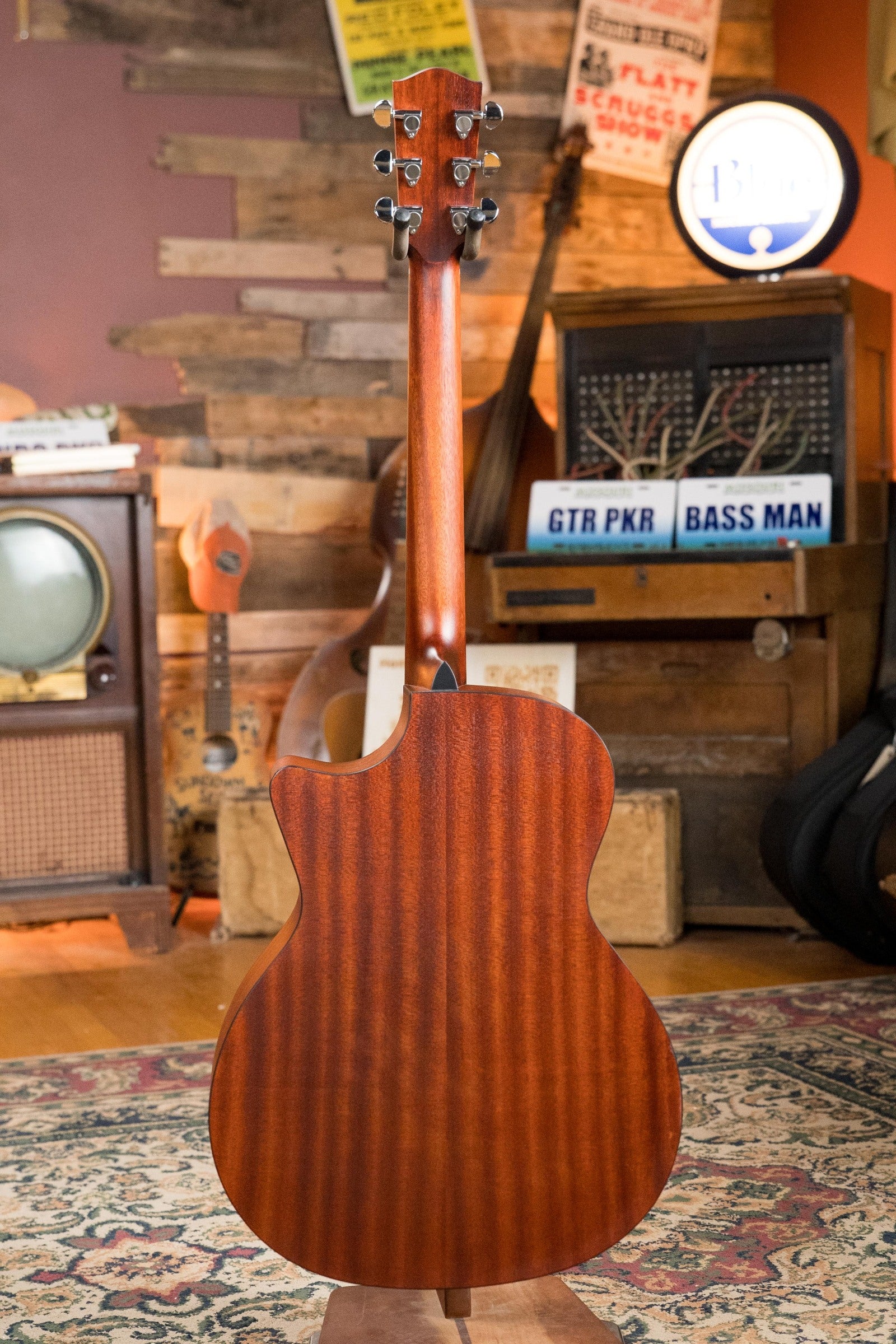 Eastman PCH1-GACE-CLA Sitka/Laminated Sapele Cutaway Grand Auditorium Classic Finish Guitar w/Electronics #3668