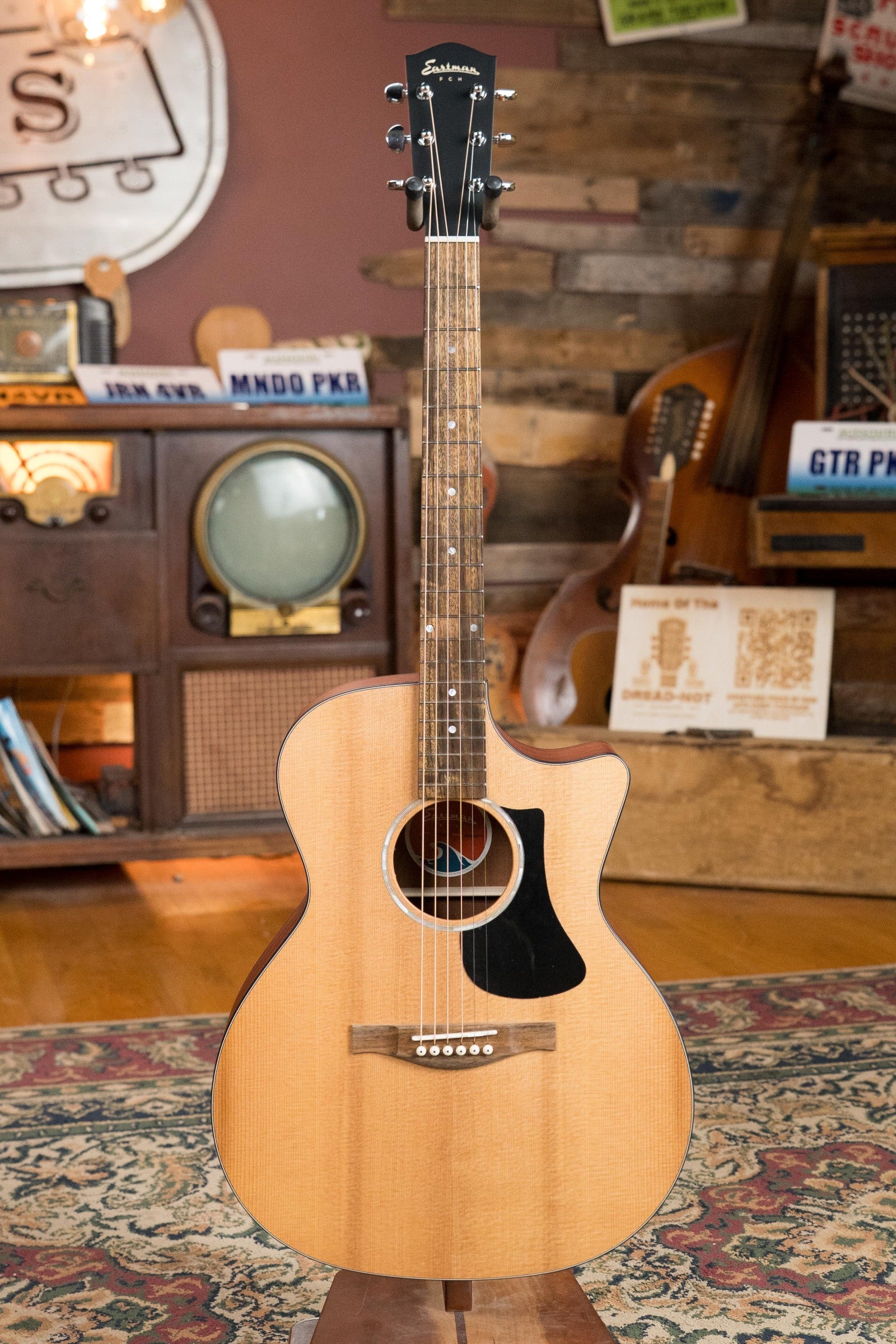 Eastman PCH1-GACE Sitka/Laminated Sapele Cutaway Grand Auditorium Guitar w/Electronics #3777