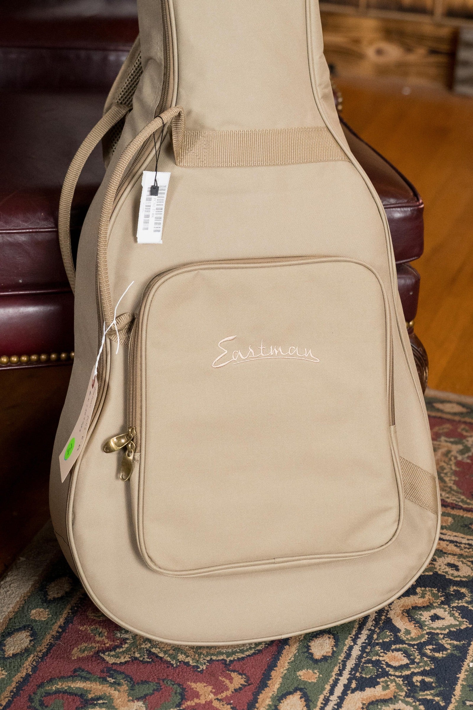 Eastman PCH2-D-BK Solid Sitka/Laminated Rosewood Black Top Dreadnought Acoustic Guitar #9783