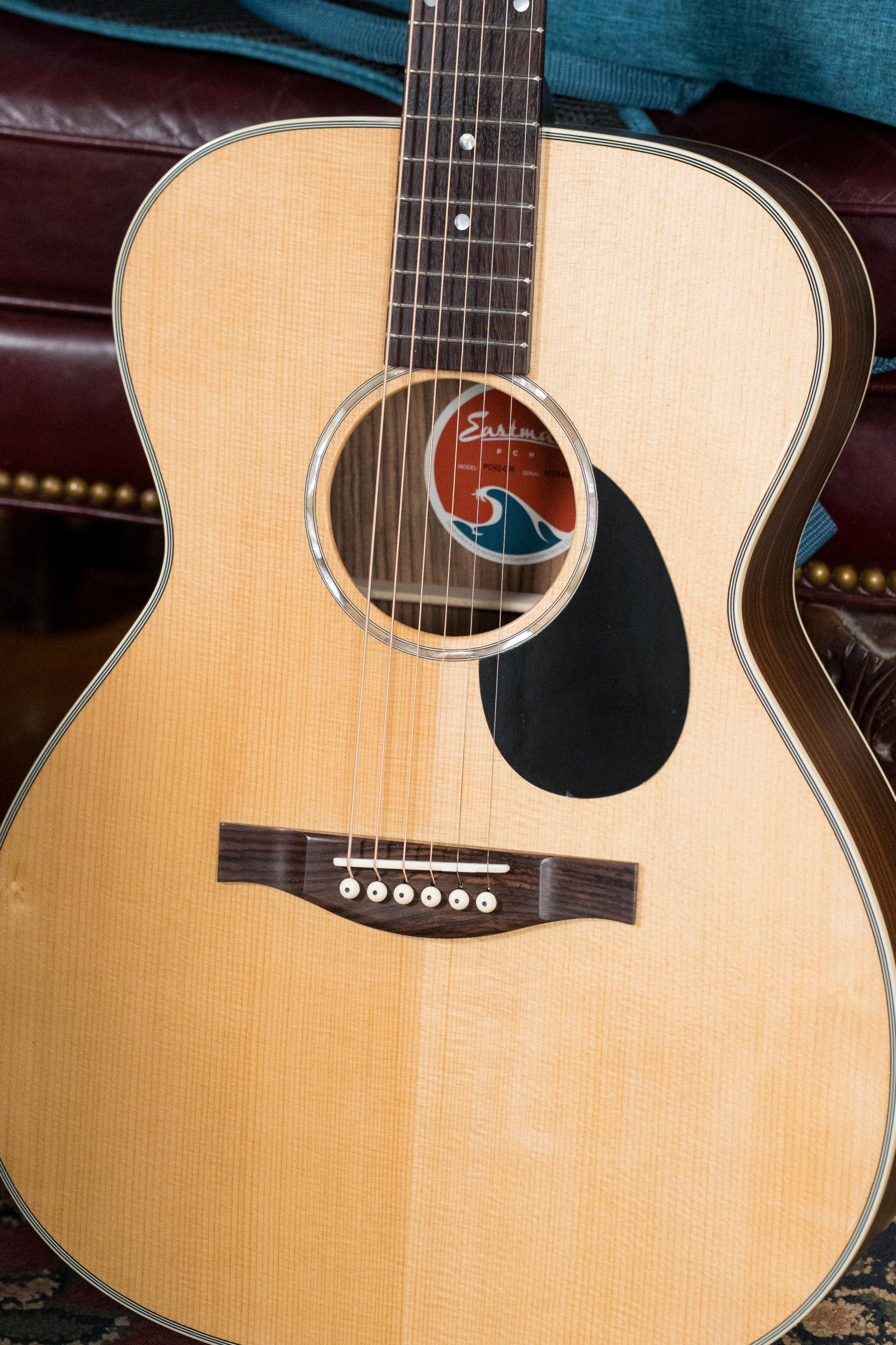 Eastman PCH2-OM Solid Sitka/Laminated Rosewood Orchestra Model Acoustic Guitar #0367