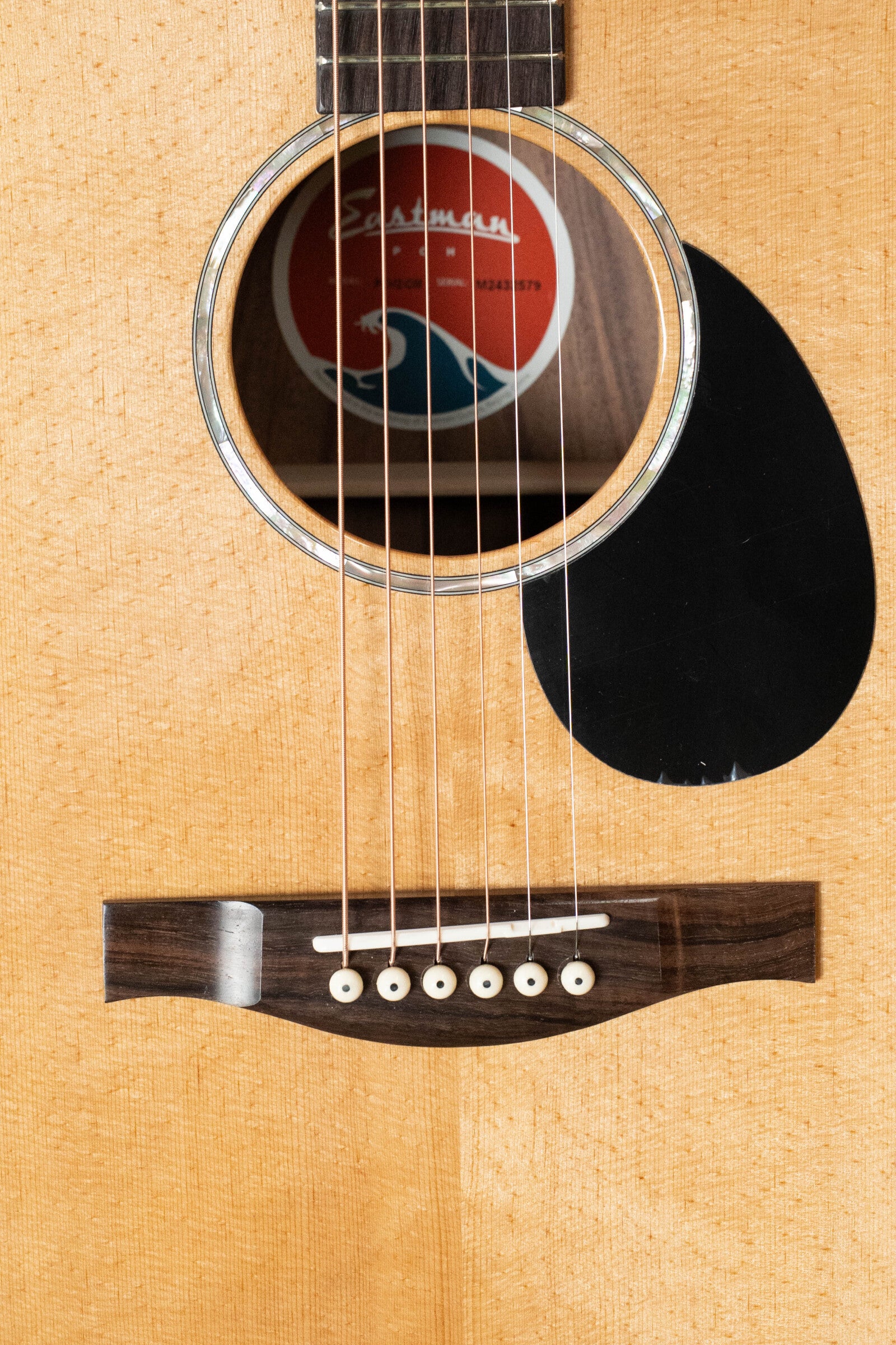 Eastman PCH2-OM Solid Sitka/Laminated Rosewood Orchestra Model Acoustic Guitar #2579