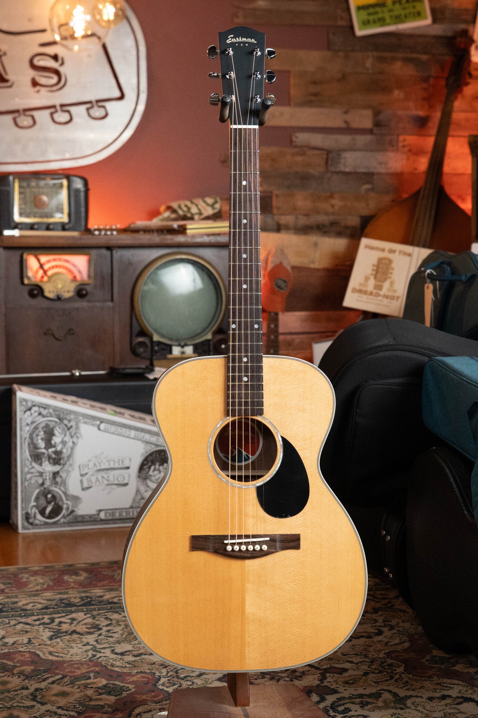 Eastman PCH2-OM Solid Sitka/Laminated Rosewood Orchestra Model Acoustic Guitar #2579
