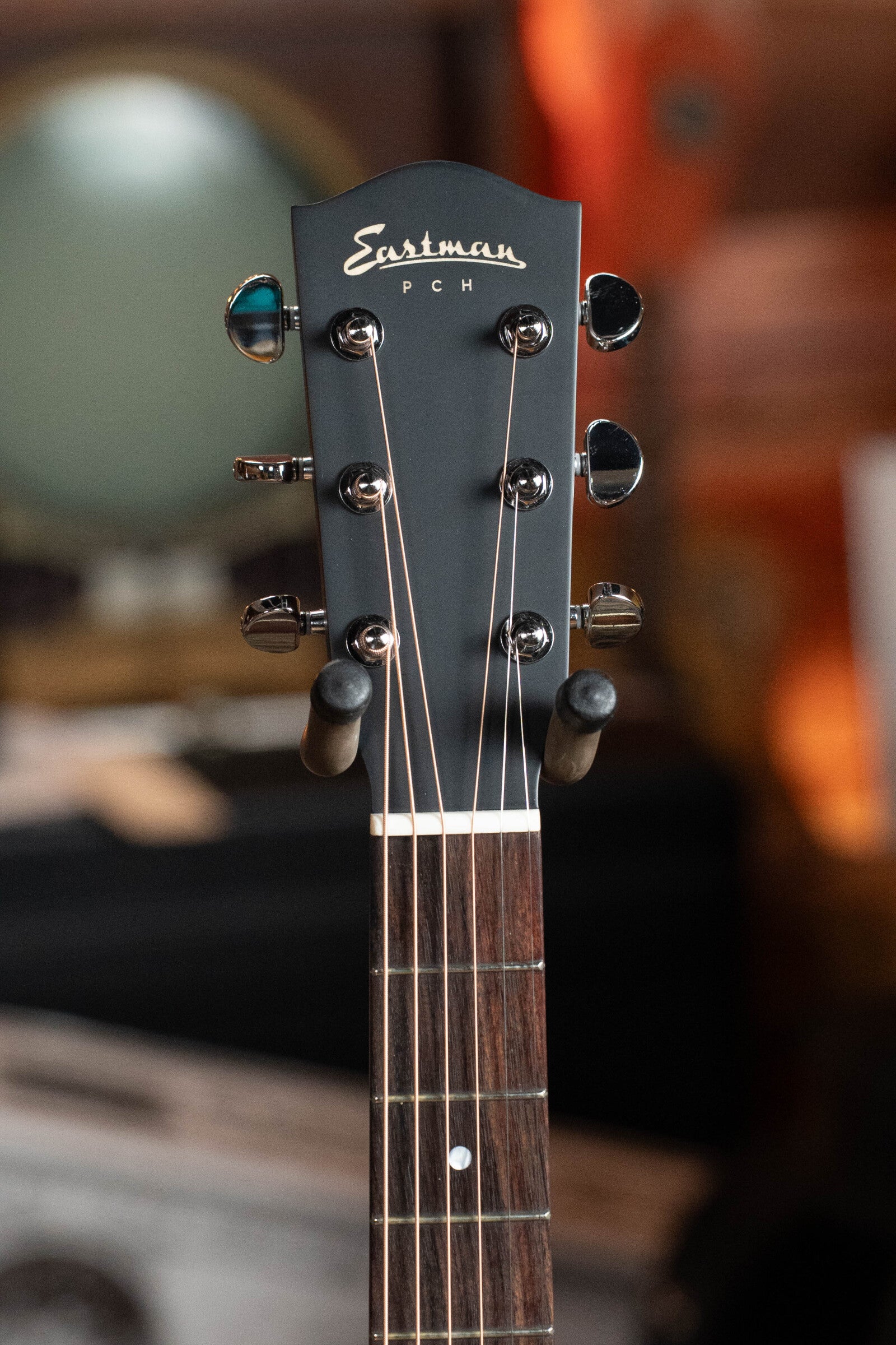 Eastman PCH2-OM Solid Sitka/Laminated Rosewood Orchestra Model Acoustic Guitar #2579