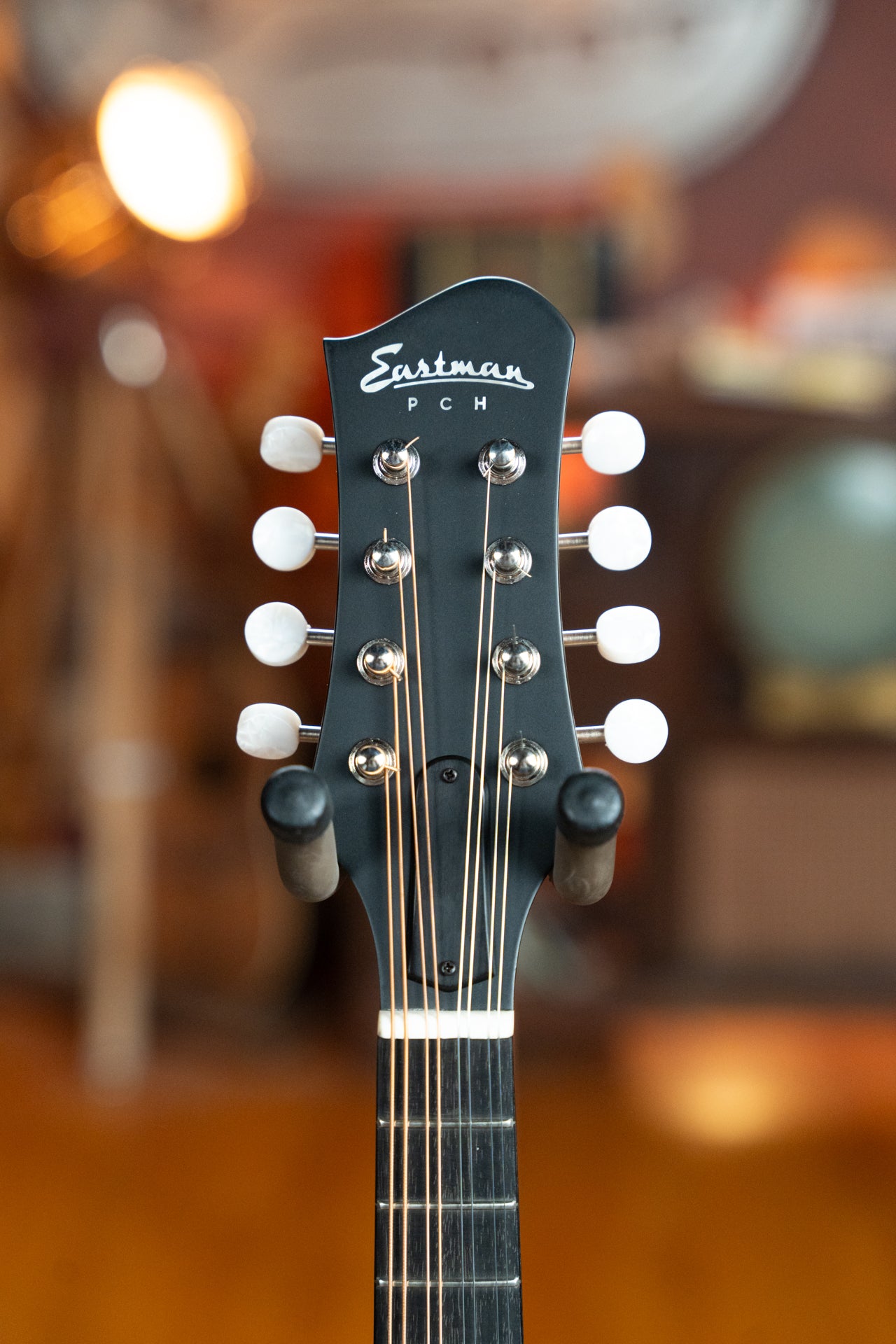 Eastman PCH-M104-GB Spruce/Laminated Mahogany Goldburst Flattop A-Style Mandolin #0960