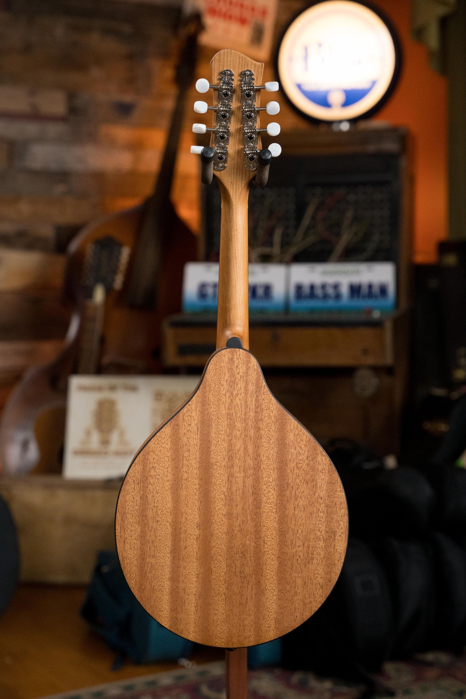 Eastman PCH-M104-GB Spruce/Laminated Mahogany Goldburst Flattop A-Style Mandolin #1062
