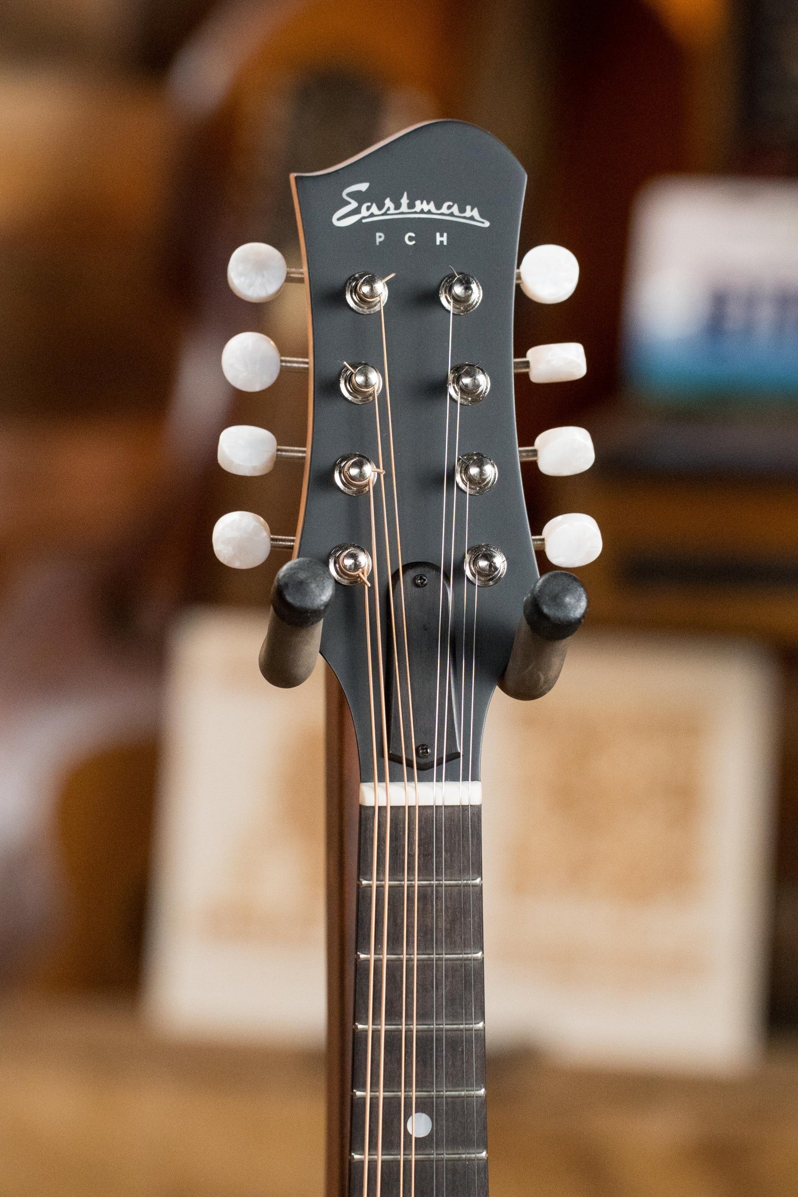 Eastman PCH-M104-NAT Spruce/Laminated Mahogany Natural Flattop A-Style Mandolin #1176