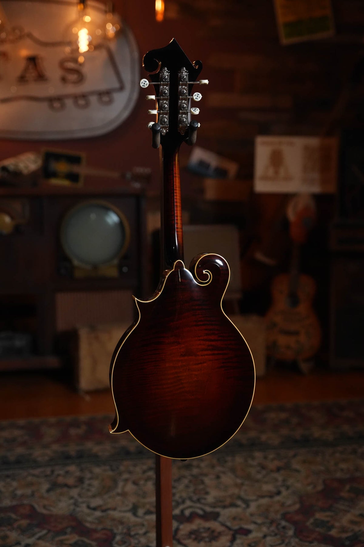 Gold Tone Grandmaster Mandolin Victorian Varnish Finish #9355