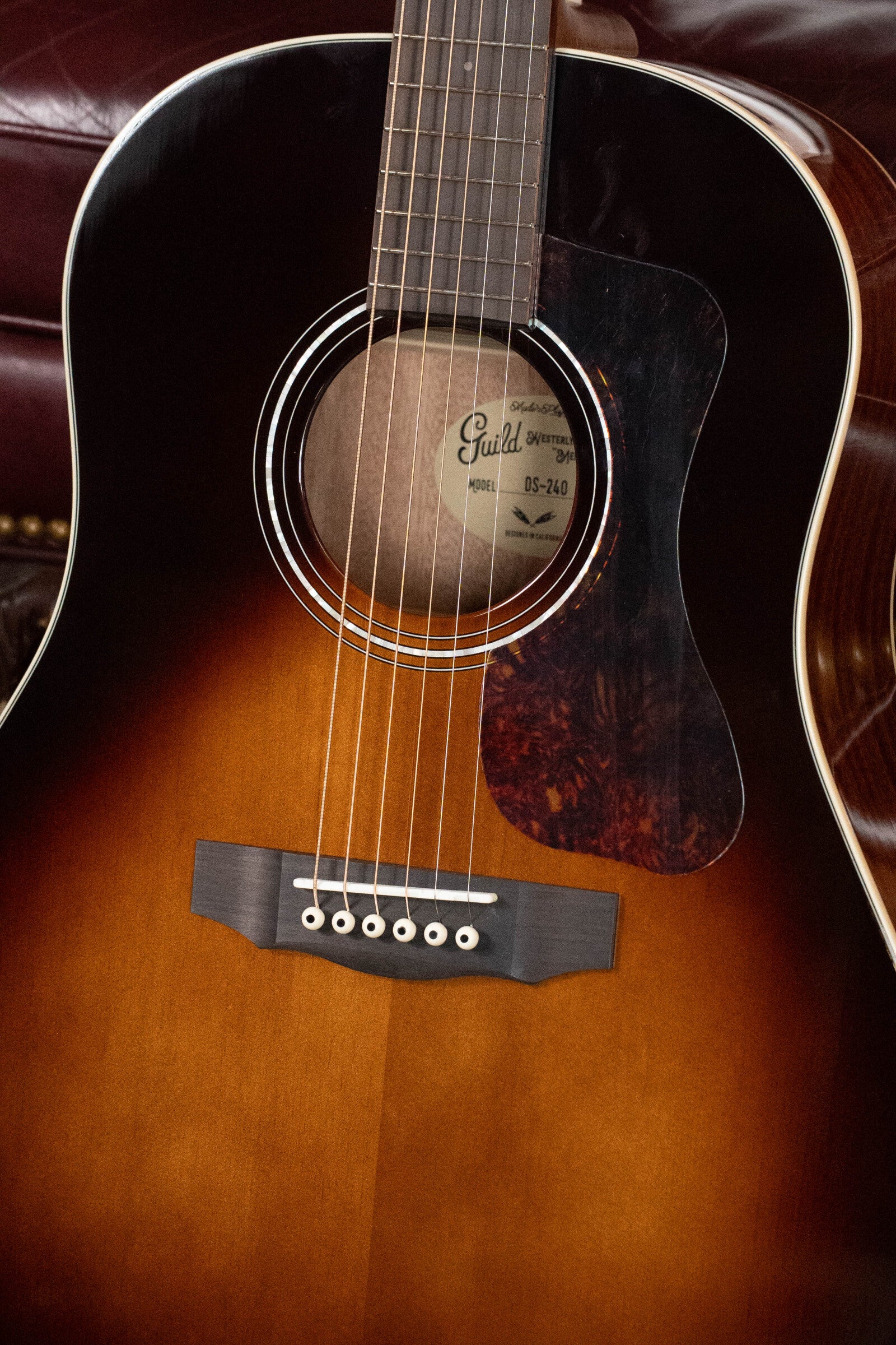 Guild DS-240 Memoir Sitka/Mahogany Vintage Sunburst Slope Shoulder Dreadnought Acoustic Guitar #1258