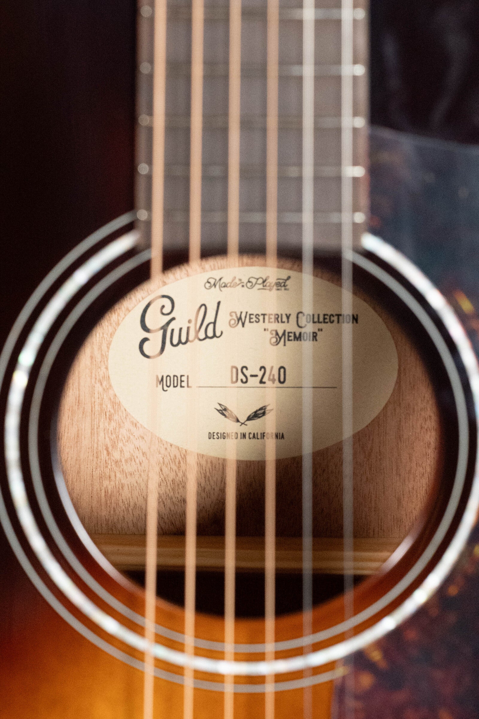 Guild DS-240 Memoir Sitka/Mahogany Vintage Sunburst Slope Shoulder Dreadnought Acoustic Guitar #1258