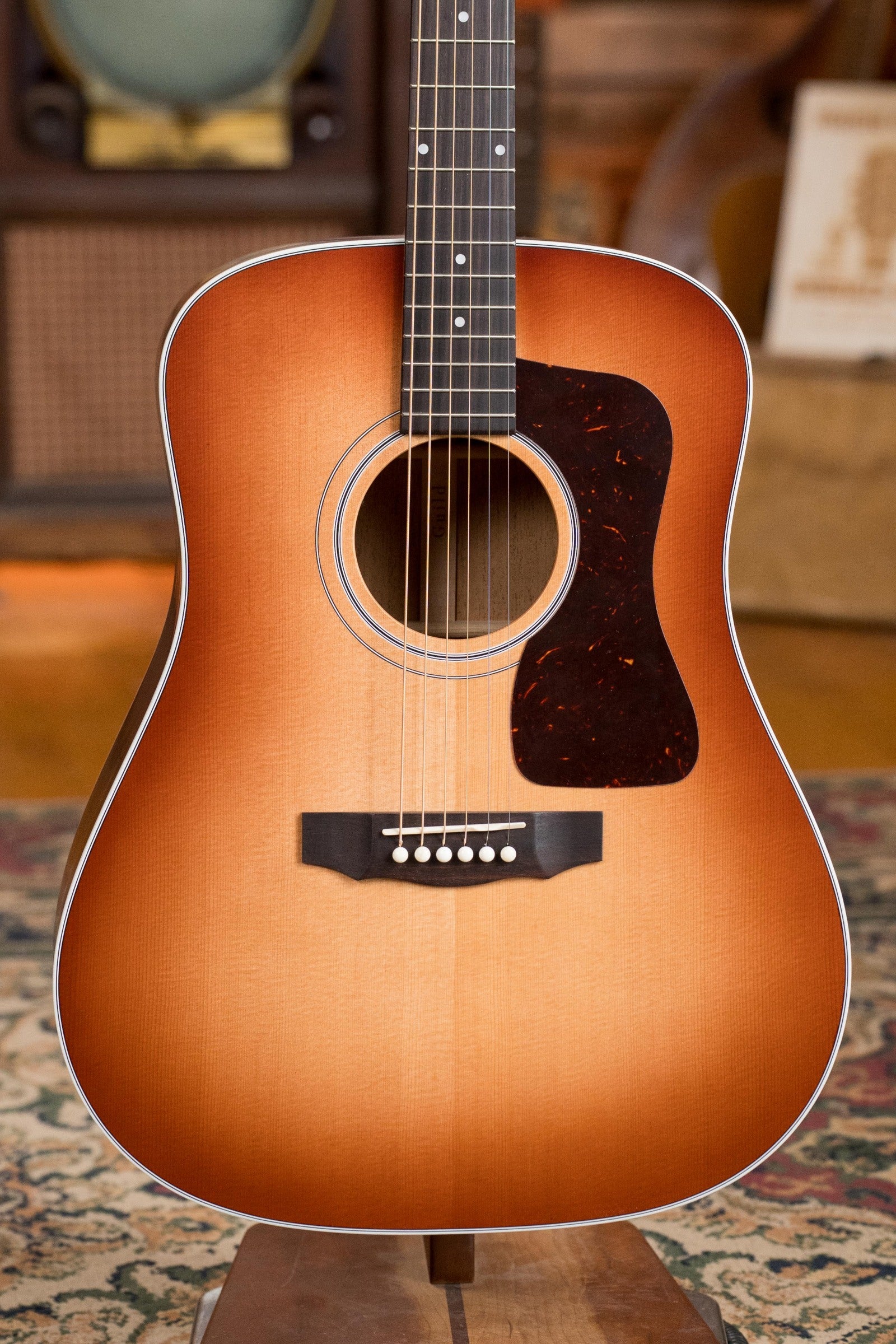 Guild D-40 Standard Sitka/Mahogany Pacific Sunset Burst Dreadnought Acoustic Guitar #0277