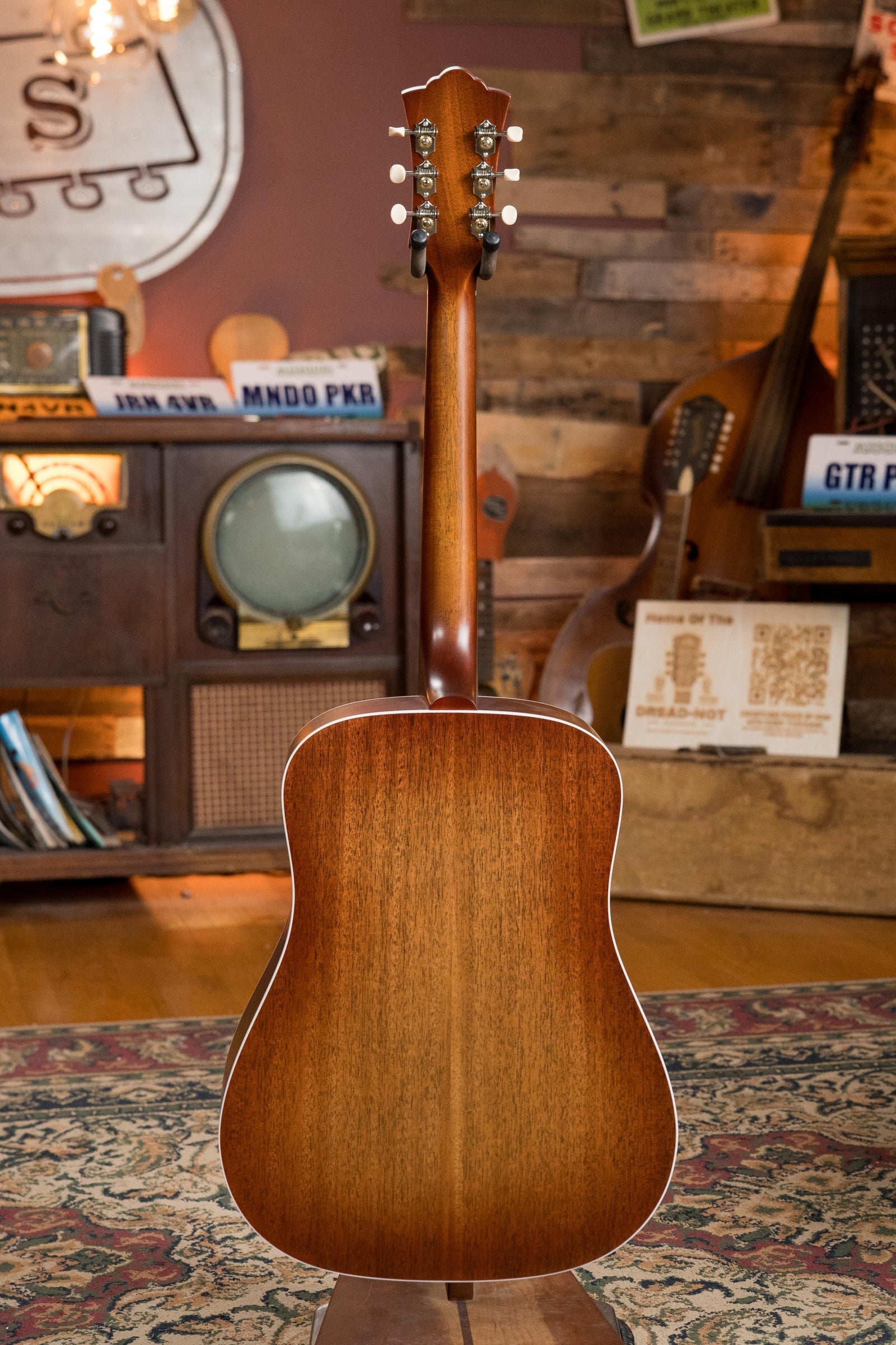 Guild D-40 Standard Sitka/Mahogany Pacific Sunset Burst Dreadnought Acoustic Guitar #0277