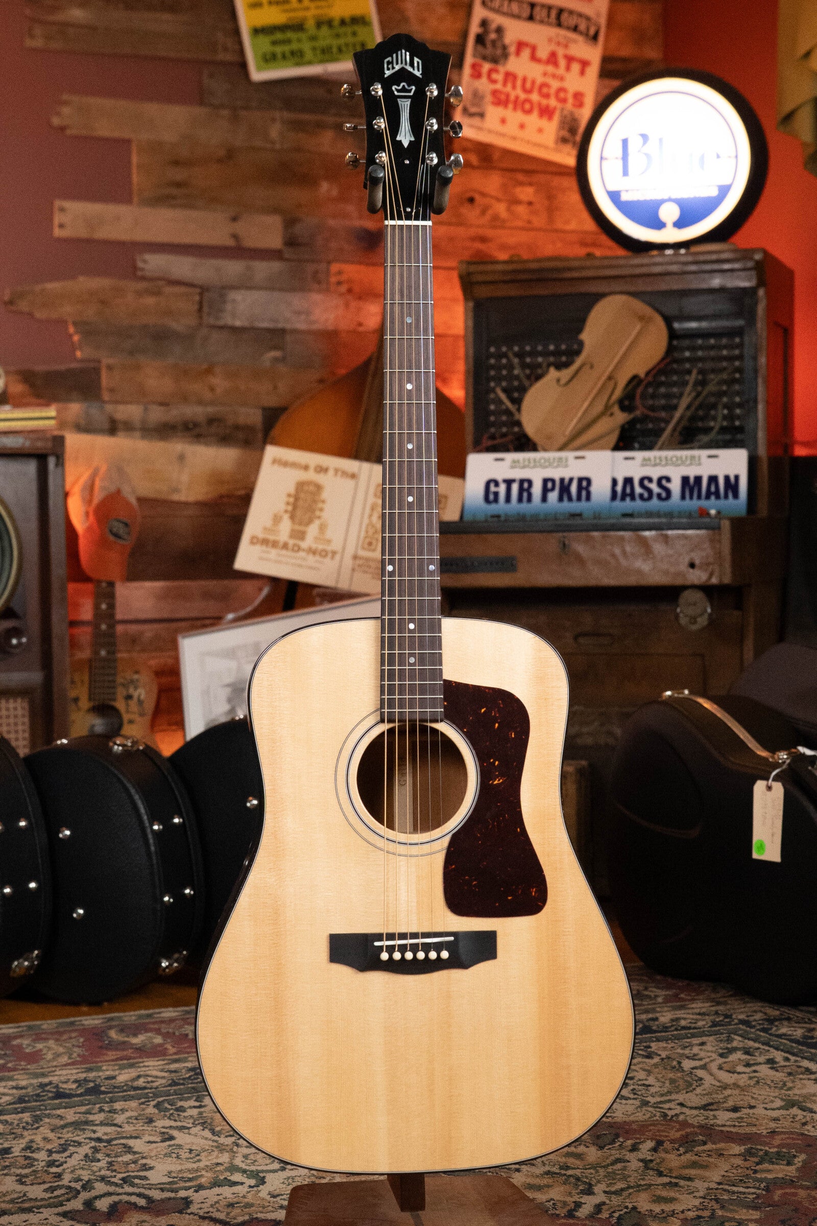 Guild D-40 Traditional Sitka/Mahogany Natural Dreadnought Acoustic Guitar #0467