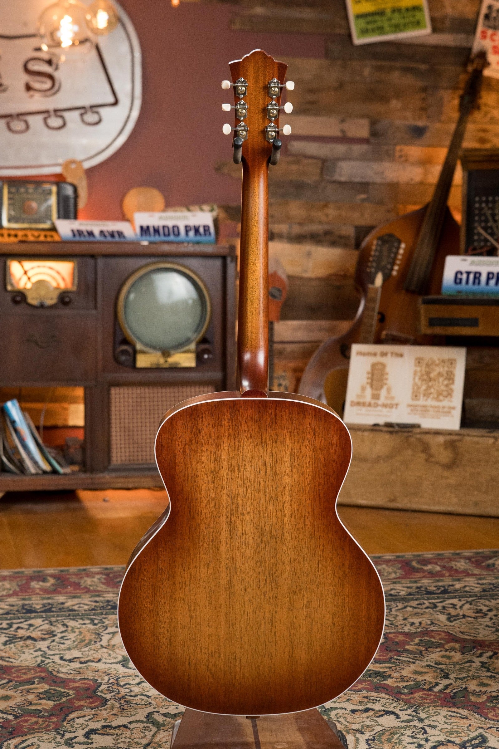 Guild F-40 Standard Sitka/Mahogany Pacific Sunset Burst Jumbo Acoustic Guitar #0068